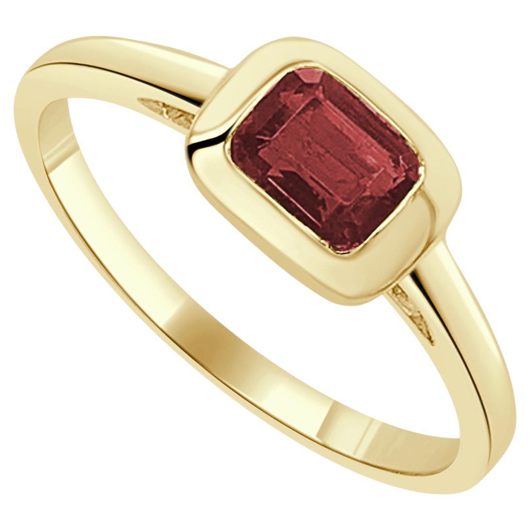 14K Yellow Gold Garnet Ring for Her For Sale