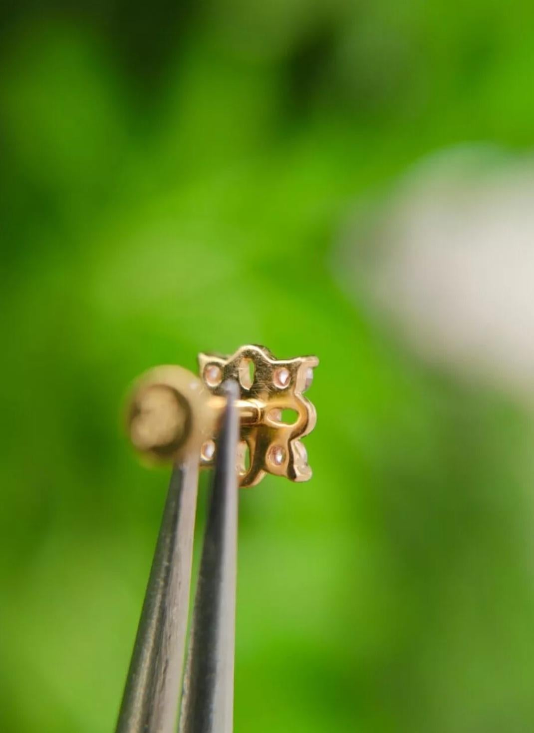 Art Déco Orecchino con perno in oro giallo 14K con diamante genuino Gioielli con perno in oro in vendita