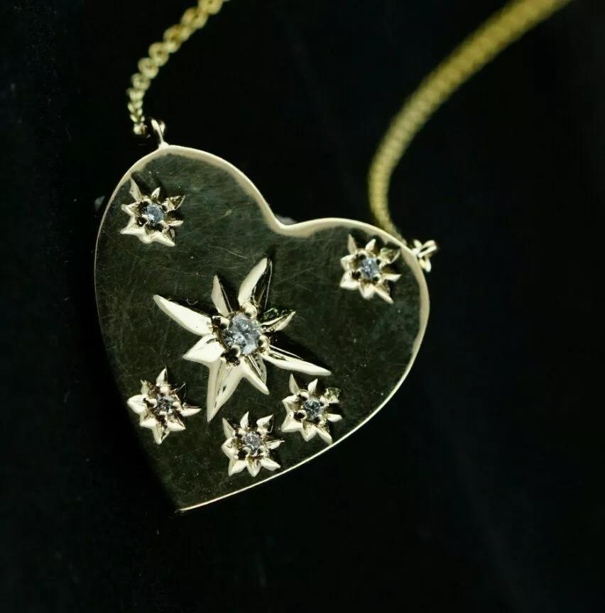 Round Cut 14k Yellow Gold Genuine Diamond Heart Shape Pendant Necklace For Sale