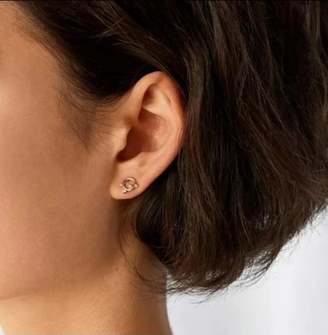 14K Gelbgold Echte Diamanten Offener Kreis Ohrringe Zierlich Alltäglicher Schmuck für Damen oder Herren im Angebot