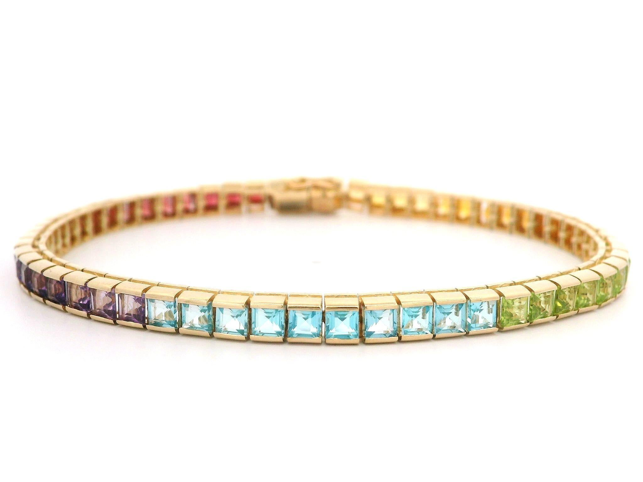 14k Yellow Gold Genuine Gradient Multicolor Square Step Cut Stones Line Bracelet en vente