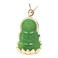 Pendentif Guanyin de luxe en or jaune 14 carats avec néphrite véritable et jade vert pomme