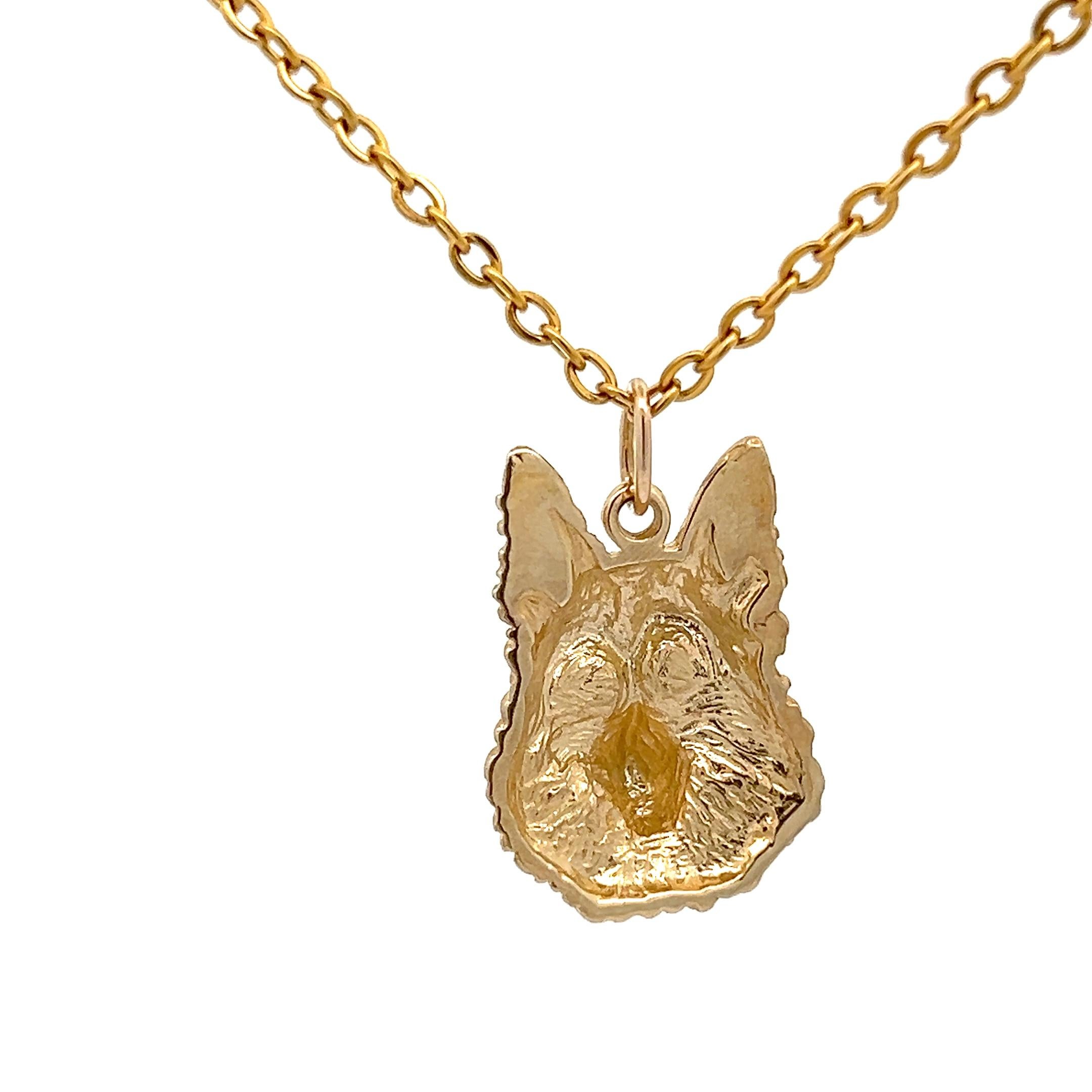 14k Yellow Gold German Shepherd Dog Pendant In New Condition For Sale In New York, NY