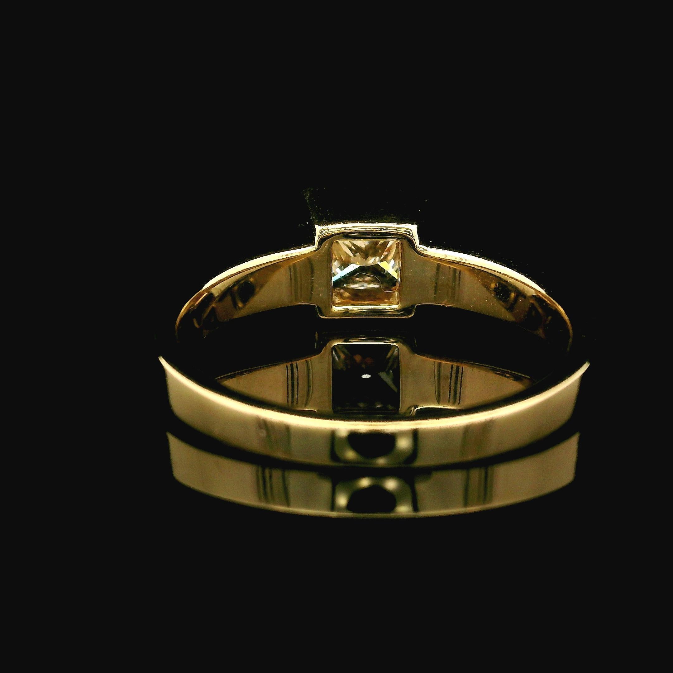 --Stone(s):--
(1) Natural Genuine Diamond - Princess Square Cut - Bezel Set- J Color - VS2 Clarity - 1.21ct (exact - certified)
** See Certification Details Below for Complete Info **

Material: Solid 14k Yellow Gold 
Weight: 4.80 Grams
Ring Size: