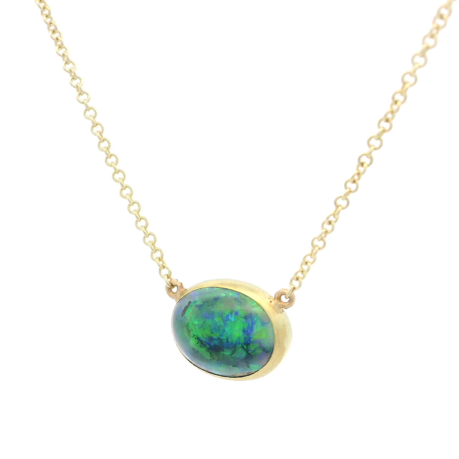 Chaîne collier pendentif en or jaune 14 carats avec opale noire ovale de 1,35 carat certifiée GIA Excellent état - En vente à Montclair, NJ