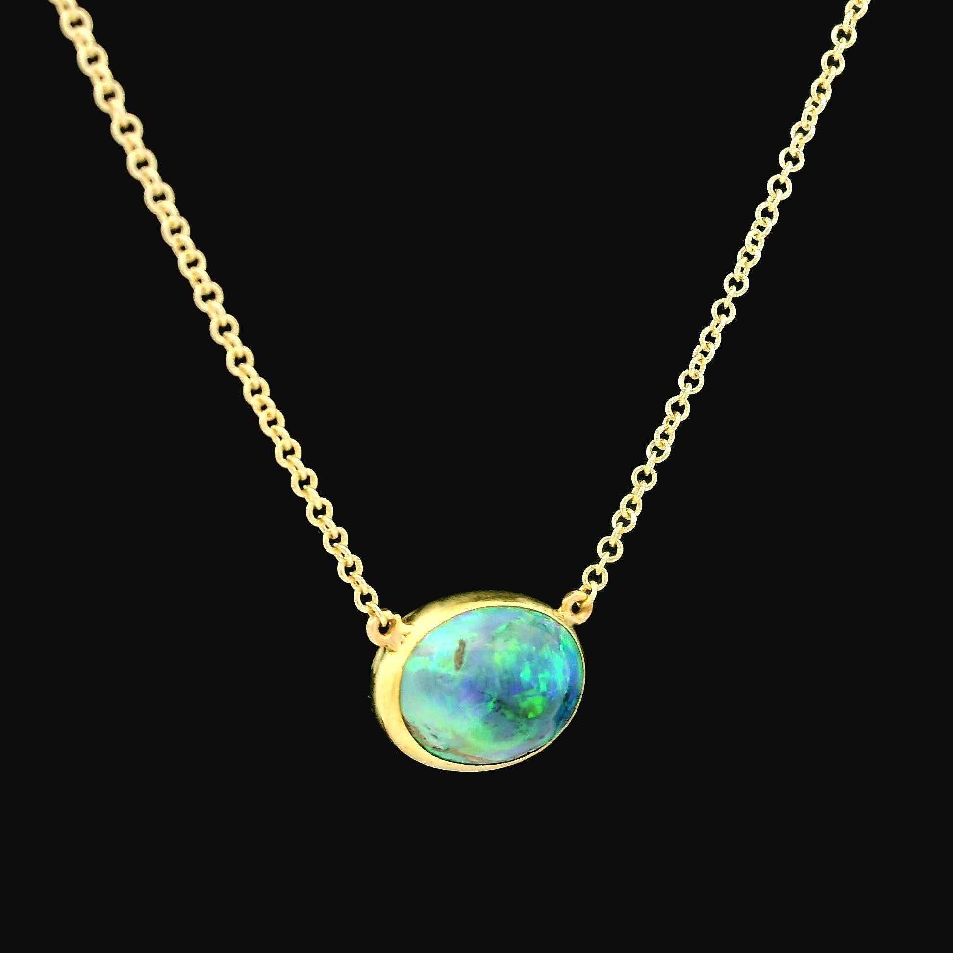 Chaîne collier pendentif en or jaune 14 carats avec opale noire ovale de 1,35 carat certifiée GIA en vente 2