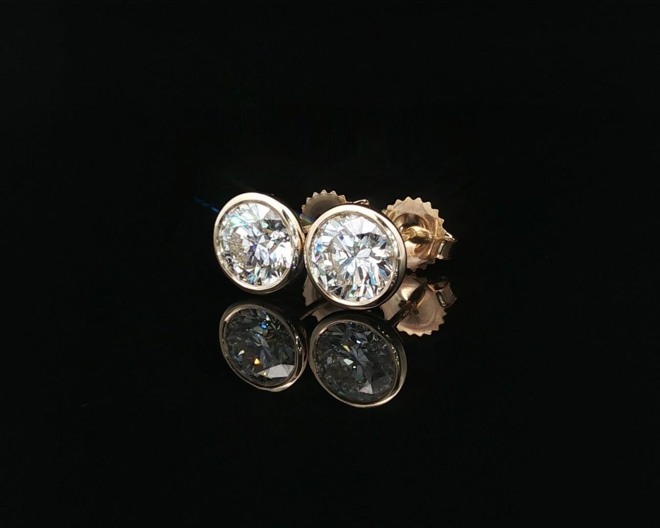 14k Yellow Gold GIA 3.08ct J SI1 Round Bezel Martini Diamond 9mm Stud Earrings en vente 5