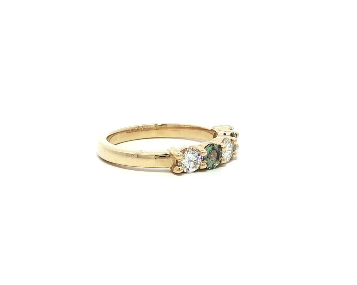 Bague en or jaune 14k GIA Brazil ColorChange Diamond Alexandrite Low Profile Band Ring en vente 4