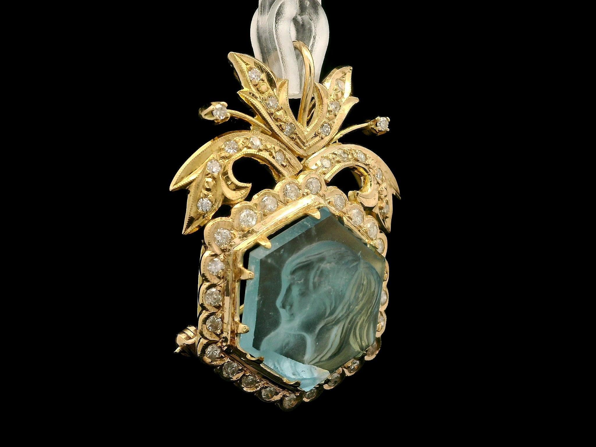 14k Gelbgold GIA geschnitzt Kamee Aquamarin Diamant Rahmen Pin Brosche Anhänger Damen im Angebot