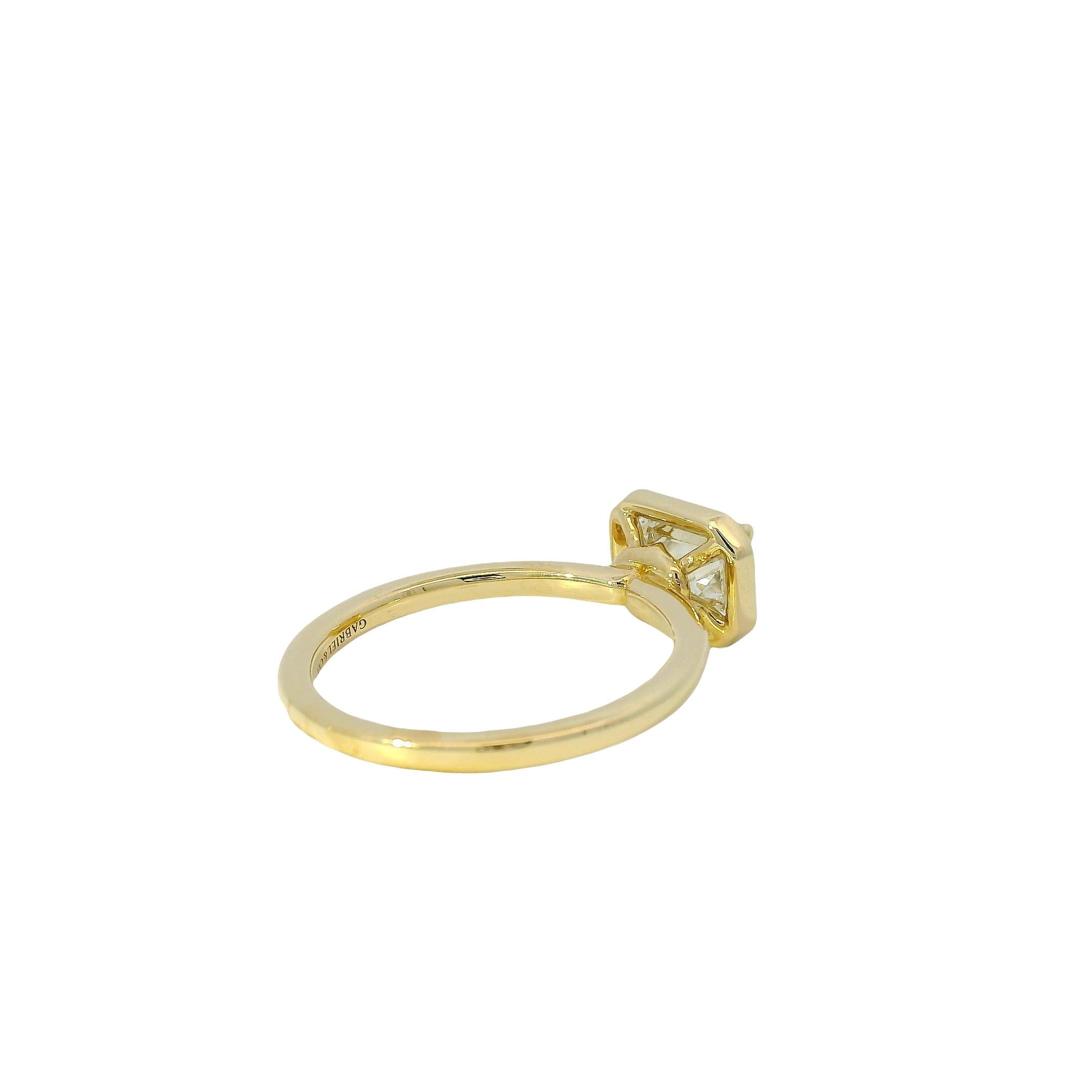 Bague de fiançailles en or jaune 14k certifiée GIA 1,07ct diamant taille émeraude en vente 6
