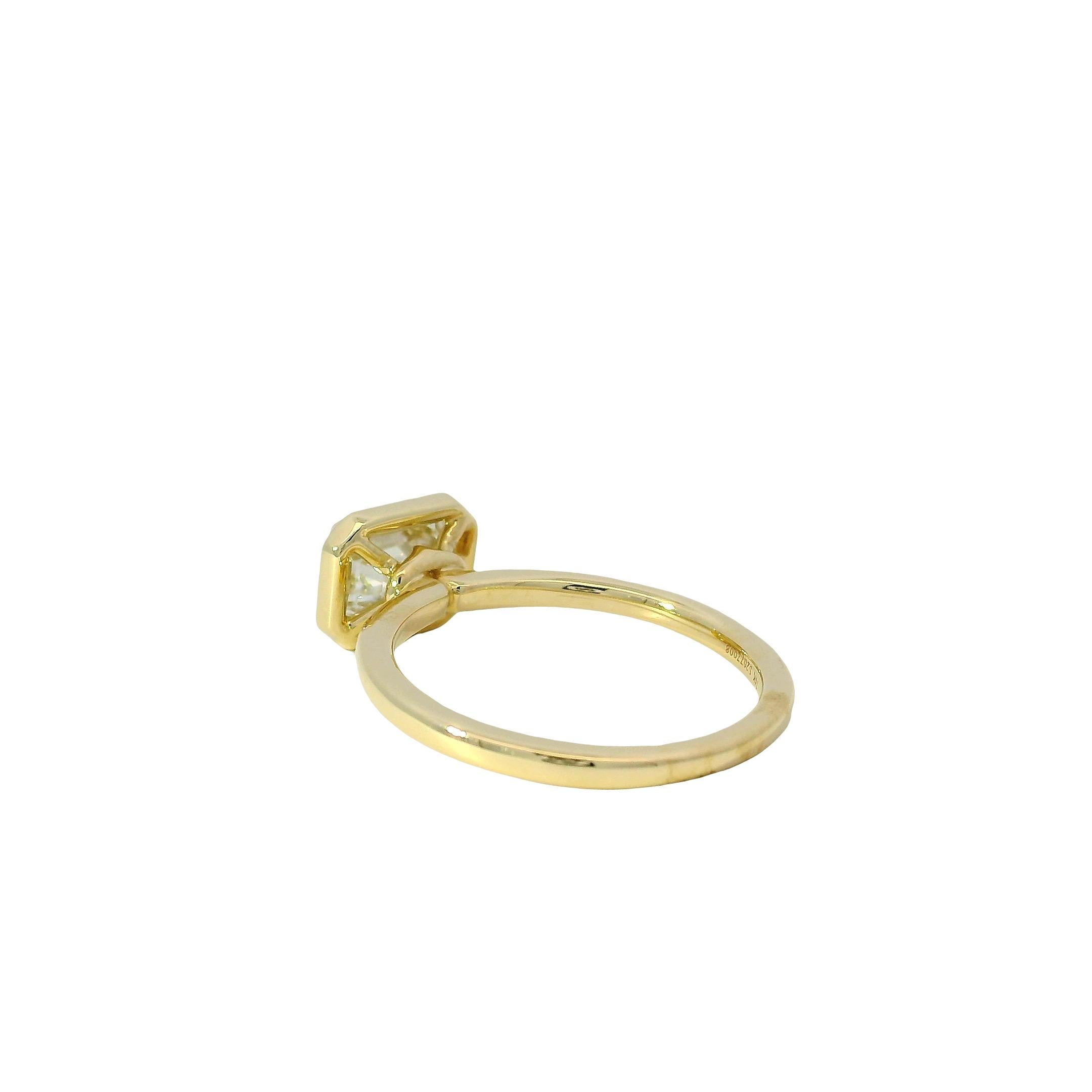 Bague de fiançailles en or jaune 14k certifiée GIA 1,07ct diamant taille émeraude en vente 2