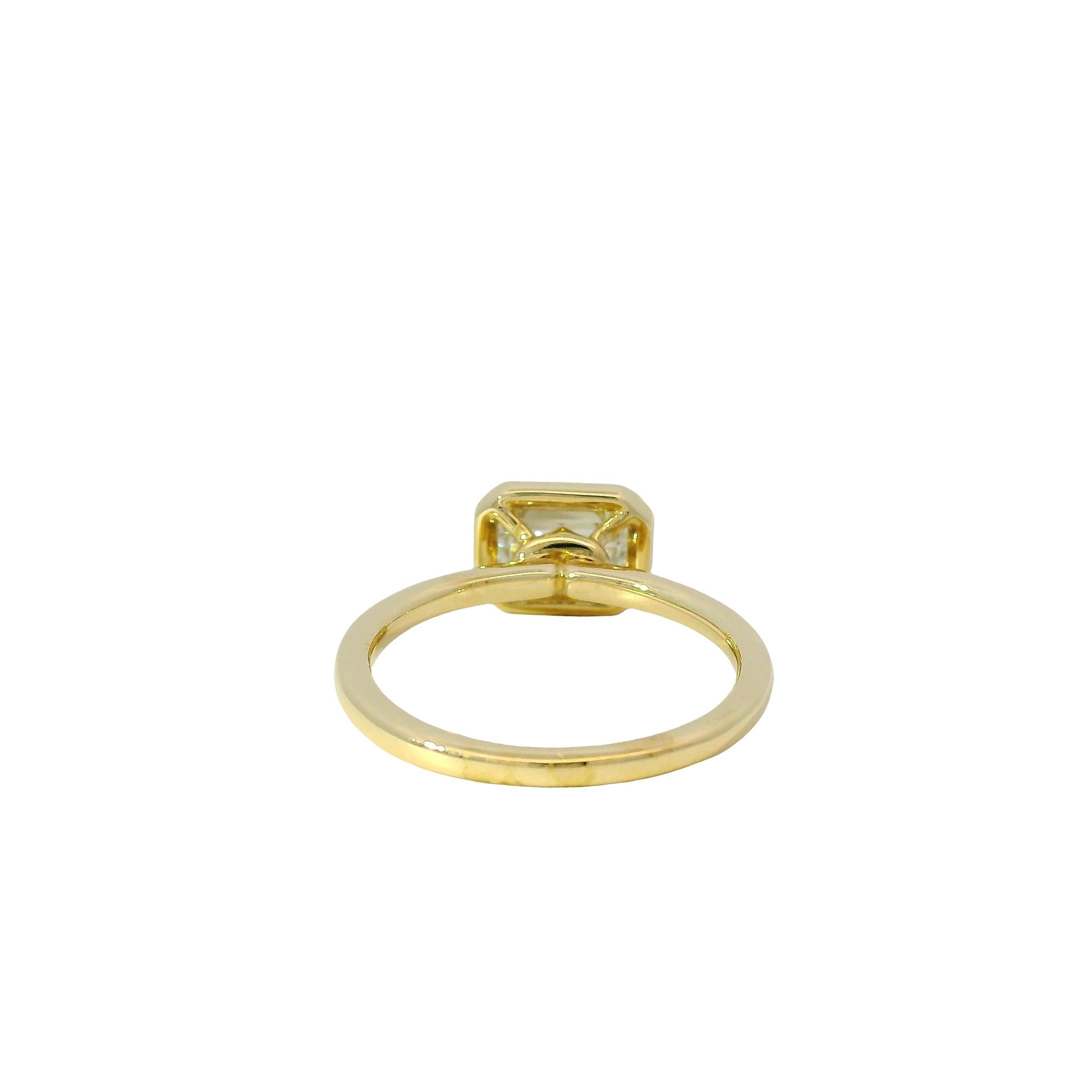 Bague de fiançailles en or jaune 14k certifiée GIA 1,07ct diamant taille émeraude en vente 4