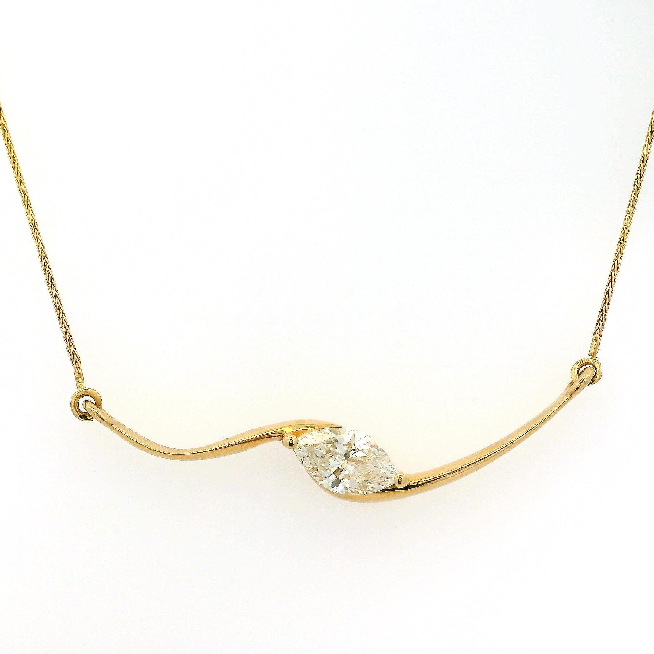 Collier en or jaune 14k certifié par le GIA et composé de diamants naturels taillés en marquise de 1ct en vente 1