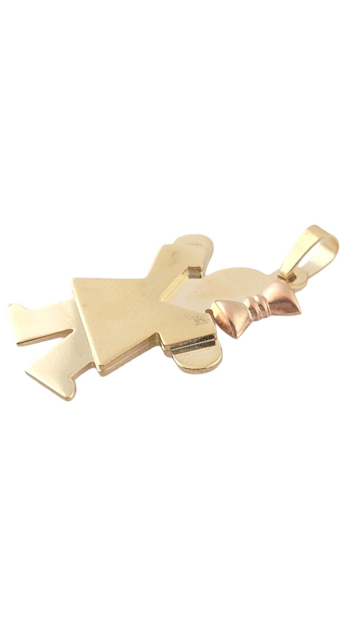 Vintage 14K Yellow Gold Girl with Rose Gold Bow Charm

This cute 14K yellow gold charm shows an adorable girl with a 14K rose gold bow!

Size: 25.23mm X 18.15mm X 2.33mm

Weight: 1.7 dwt/ 2.7 g

Hallmark: Seu14K

Very good condition, professionally