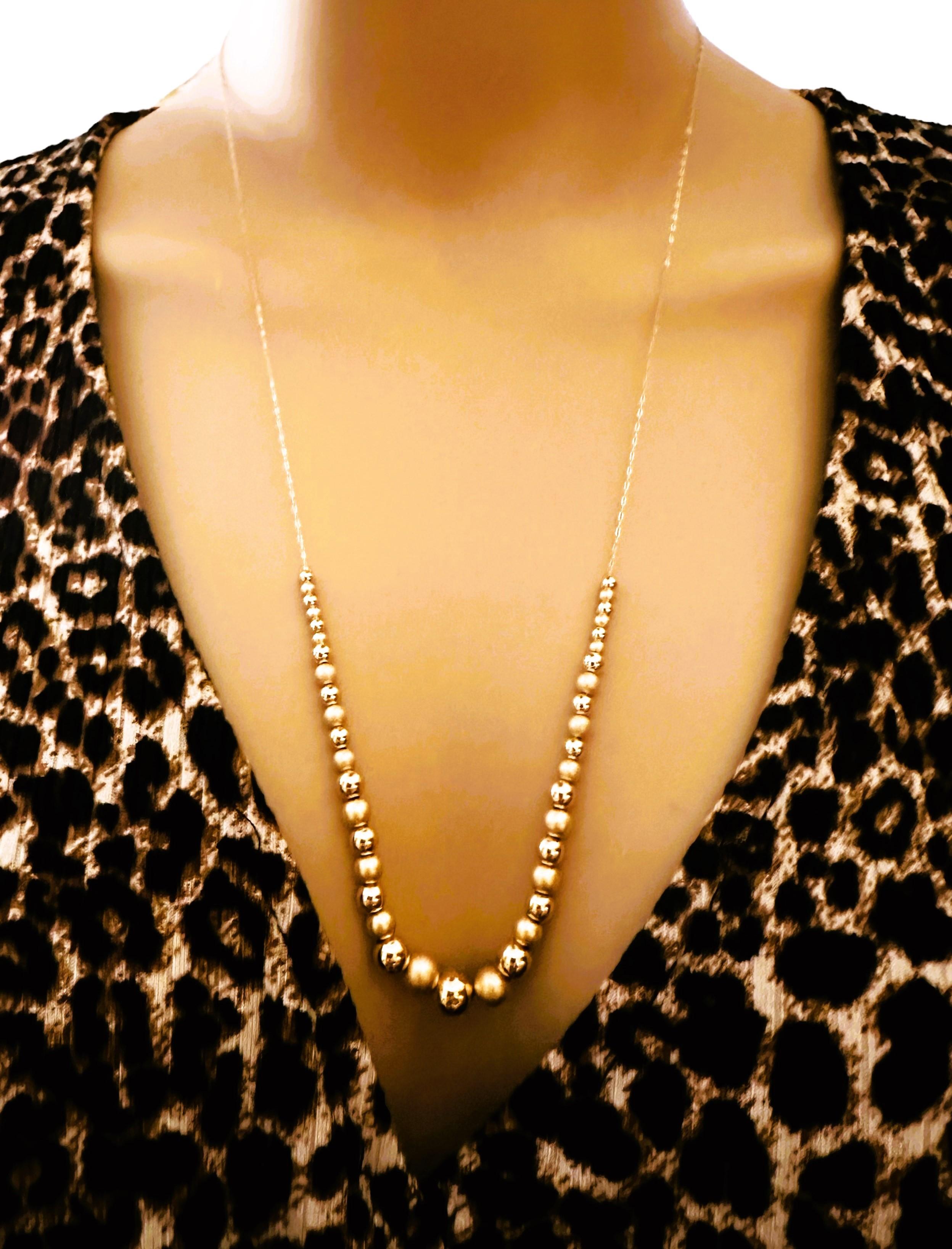 14k Gelbgold abgestufte Perlen-Halskette 24 Zoll im Angebot 4