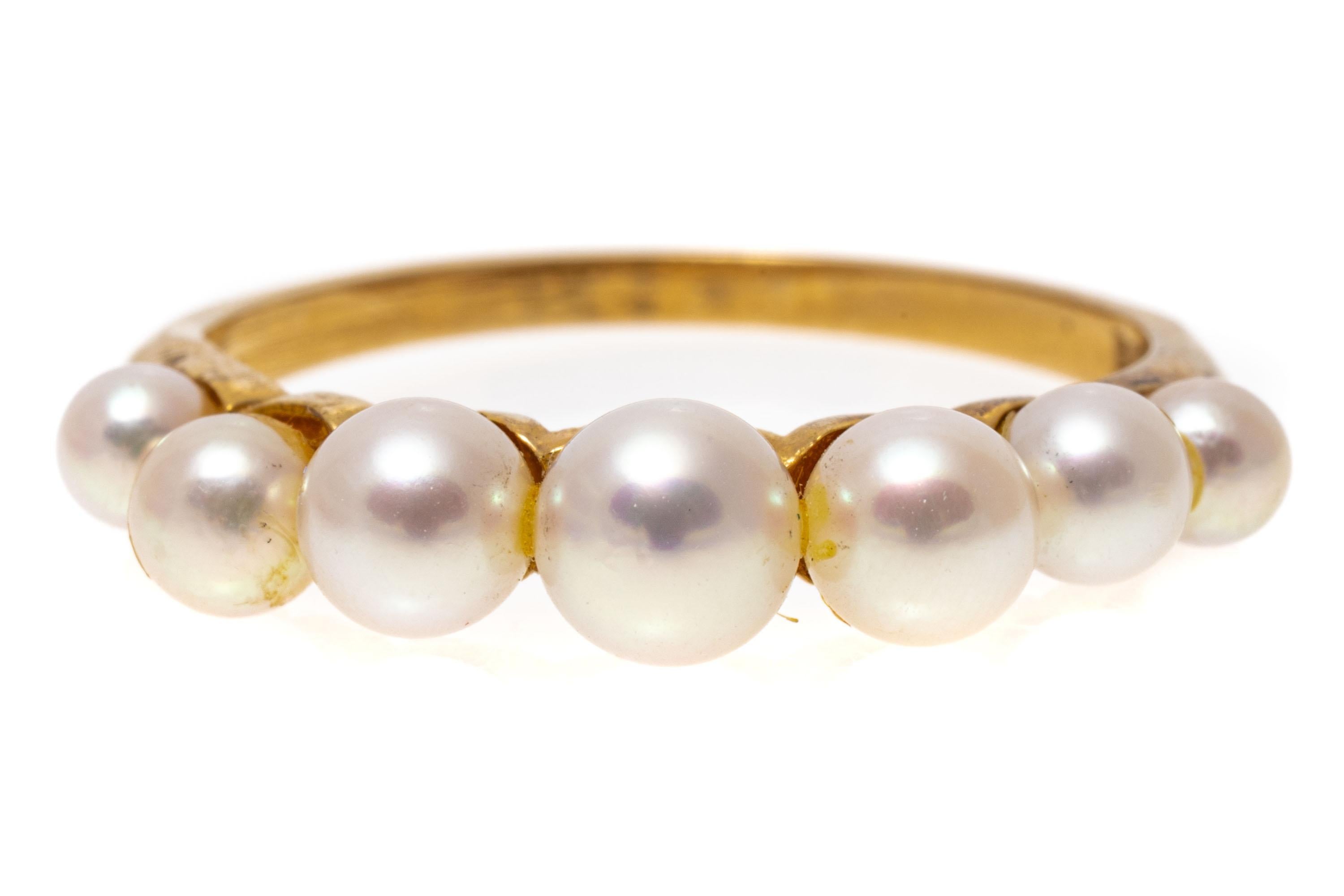 Round Cut 14k Yellow Gold Graduated Cultured Pearl Band Ring
