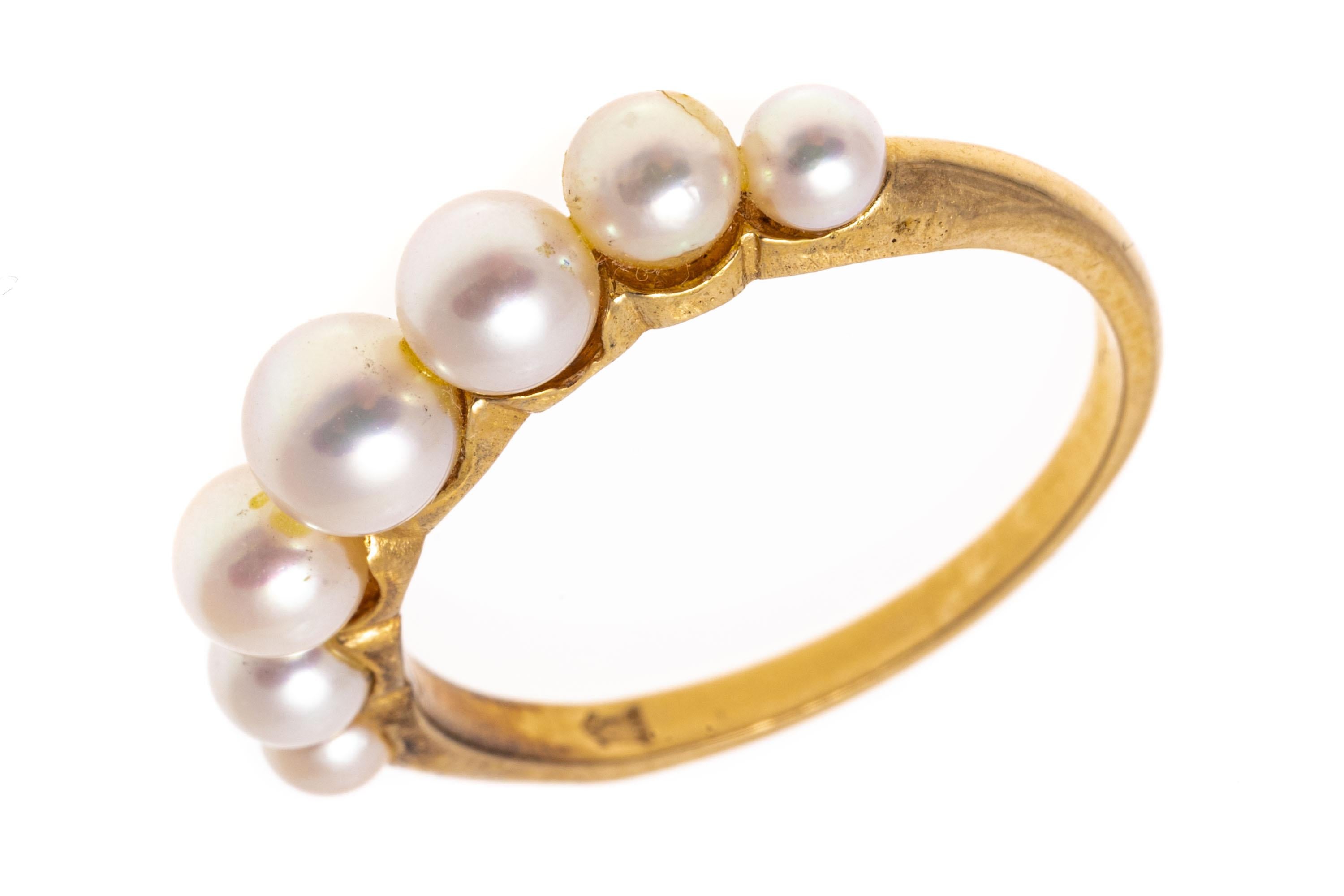 Women's 14k Yellow Gold Graduated Cultured Pearl Band Ring