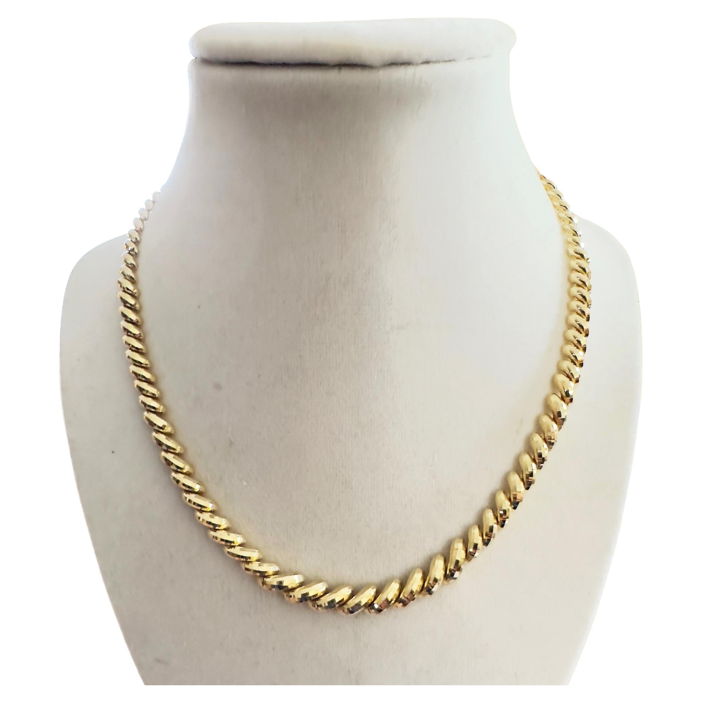 14k Yellow Gold Graduated San Marco Necklace 17.5"