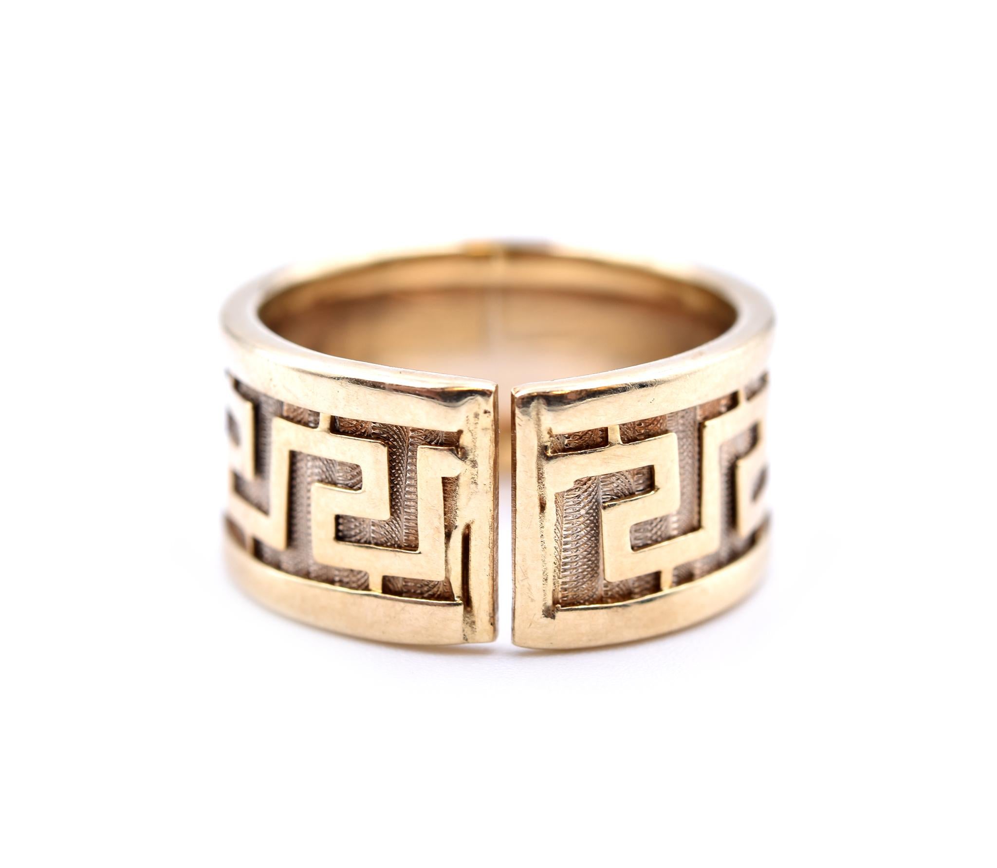 14 Karat Yellow Gold Greek Design Ring In Excellent Condition For Sale In Scottsdale, AZ