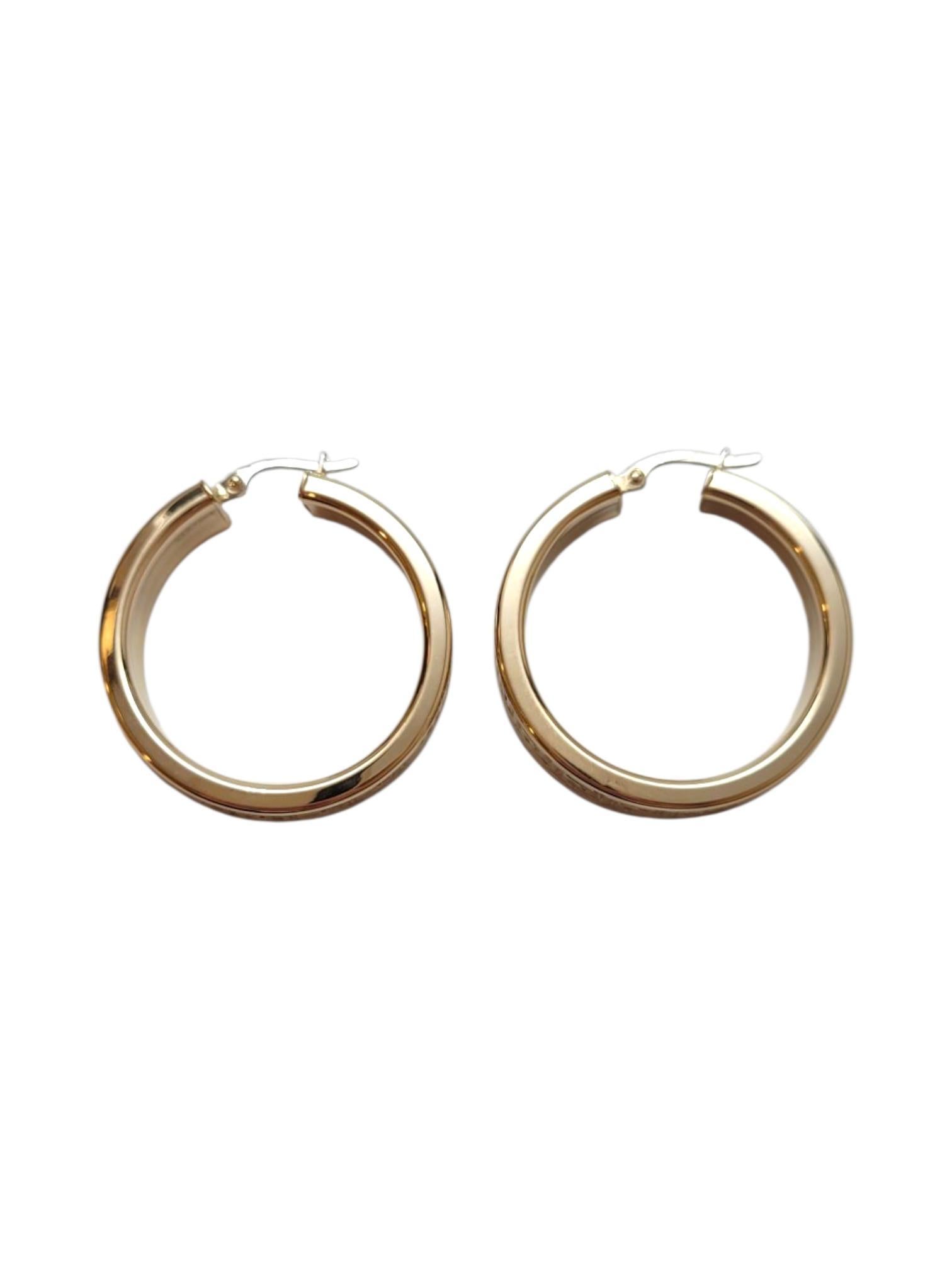 14K Yellow Gold Greek Key Hoops

These hoops are key to unlocking a whole new level of style! These hoops feature the Greek key pattern and are meticulously designed in 14 karat yellow gold.

Size: 33.8 mm X 32 mm X 7.1 mm

Thickness: 3 mm

Weight: