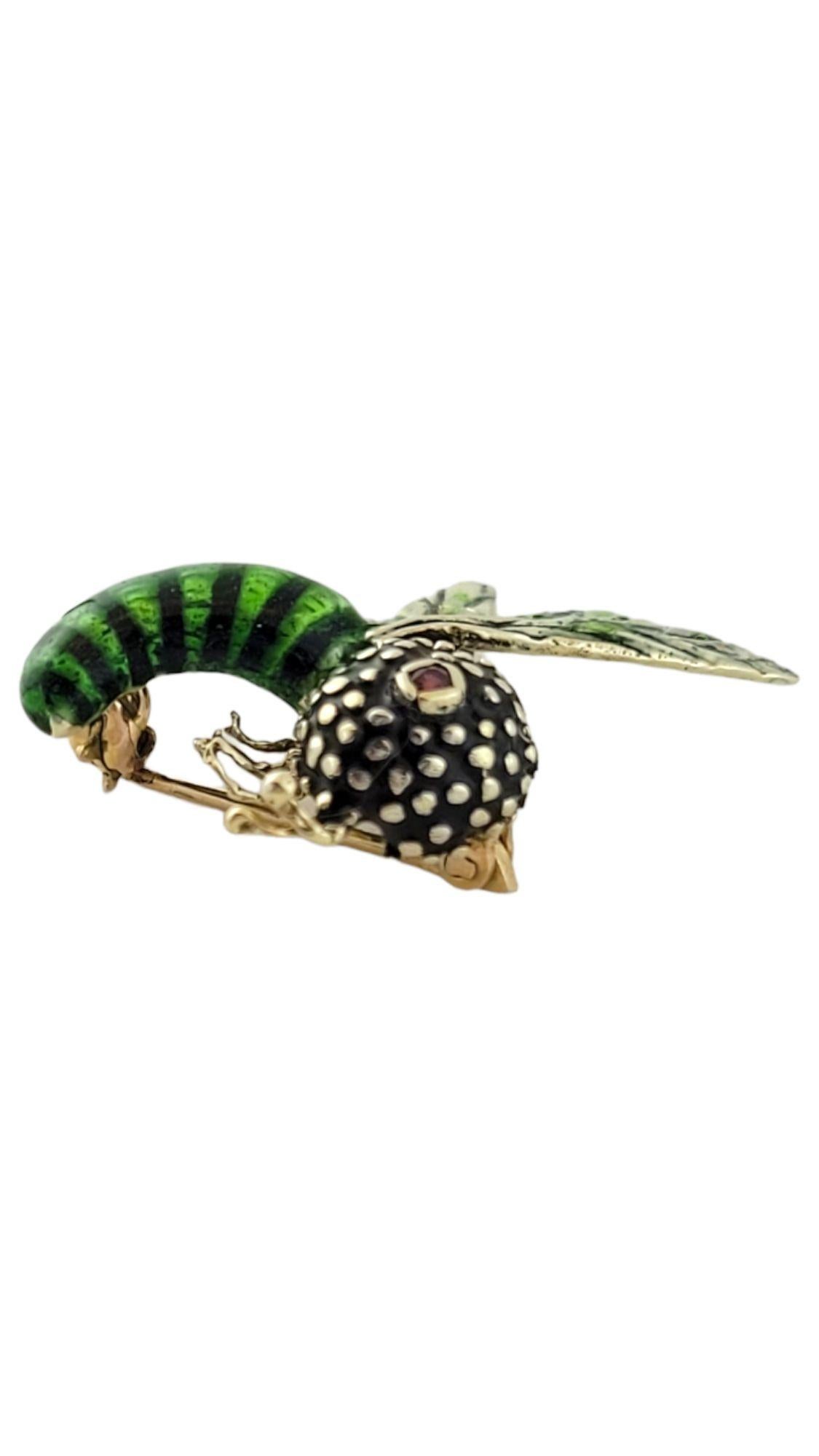 14K Yellow Gold Green and Black Enamel Wasp Bee Pin #14470 In Good Condition For Sale In Washington Depot, CT