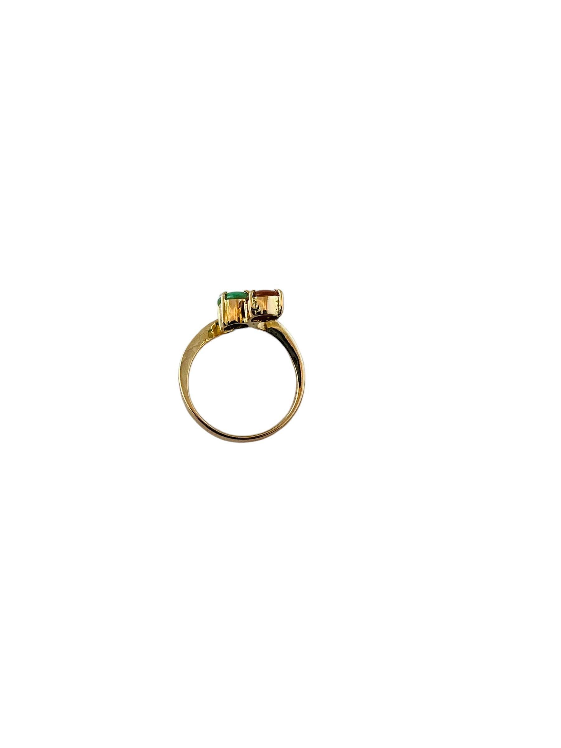 14K Yellow Gold Green and Orange Jadeite Ring Size 7 #15616 In Good Condition For Sale In Washington Depot, CT