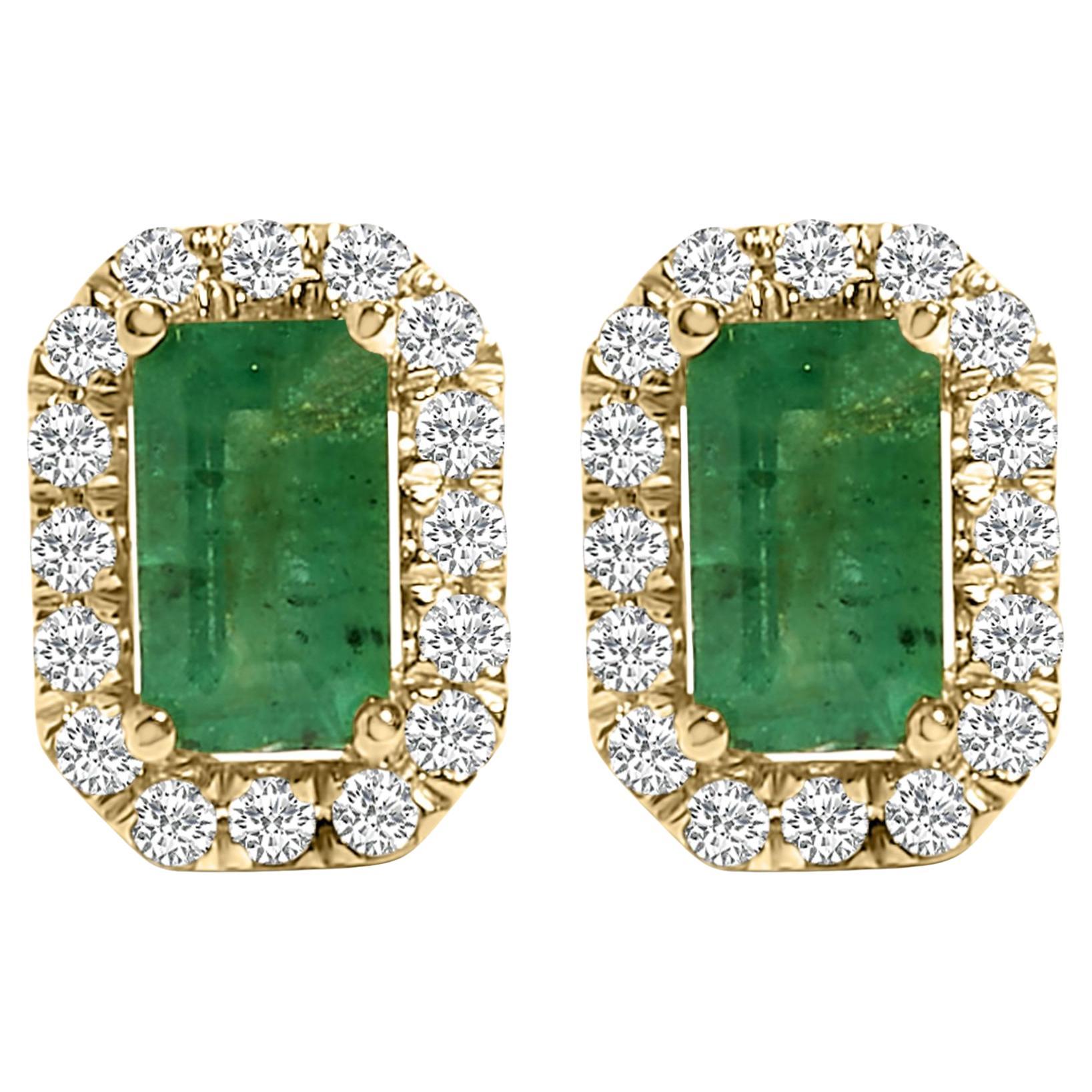 Pendientes de oro amarillo de 14 quilates con esmeralda verde y halo de diamantes de 1/8 qt