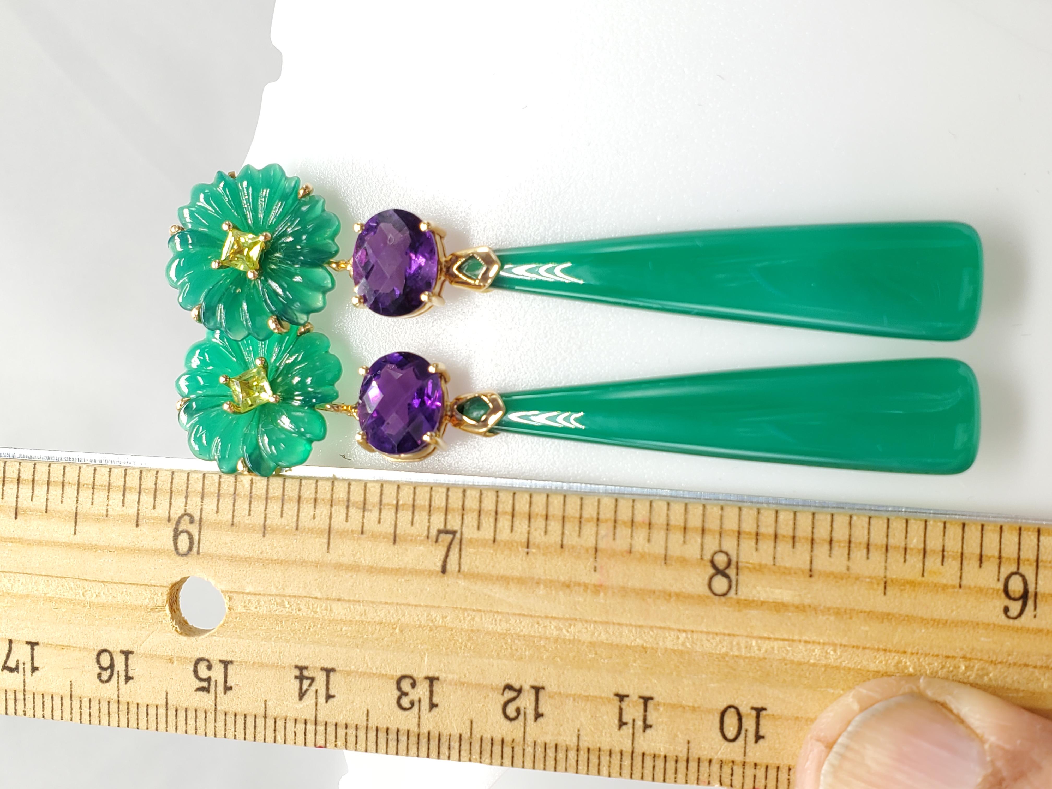 Oval Cut 14K Yellow Gold Green Onyx Amethyst and peridot Earring. For Sale
