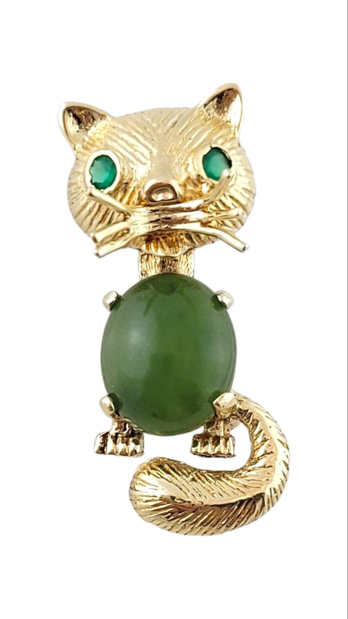 14K Yellow Gold Green Stone Cat Pin

This adorable cat pin is crafted from 14K yellow gold and features two faceted green stones to represent eyes and one green cabachon stone as the cat's body!

Size: 32.8mm X 14.4mm X 12.5mm

Weight: 6.54 g/ 4.2