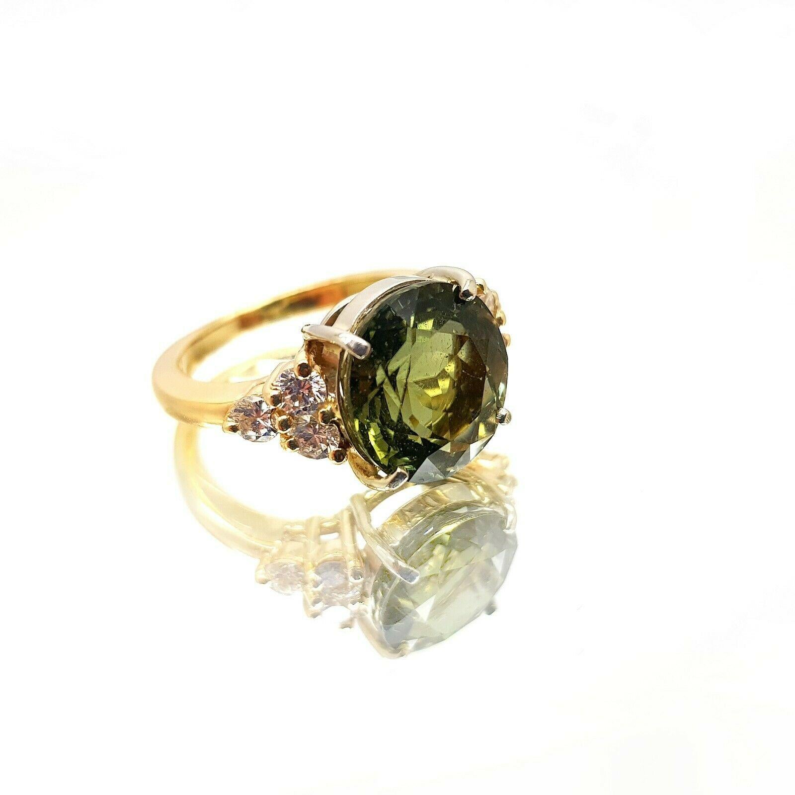 Contemporary 14 Karat Yellow Gold Green Tourmaline Diamond Ring