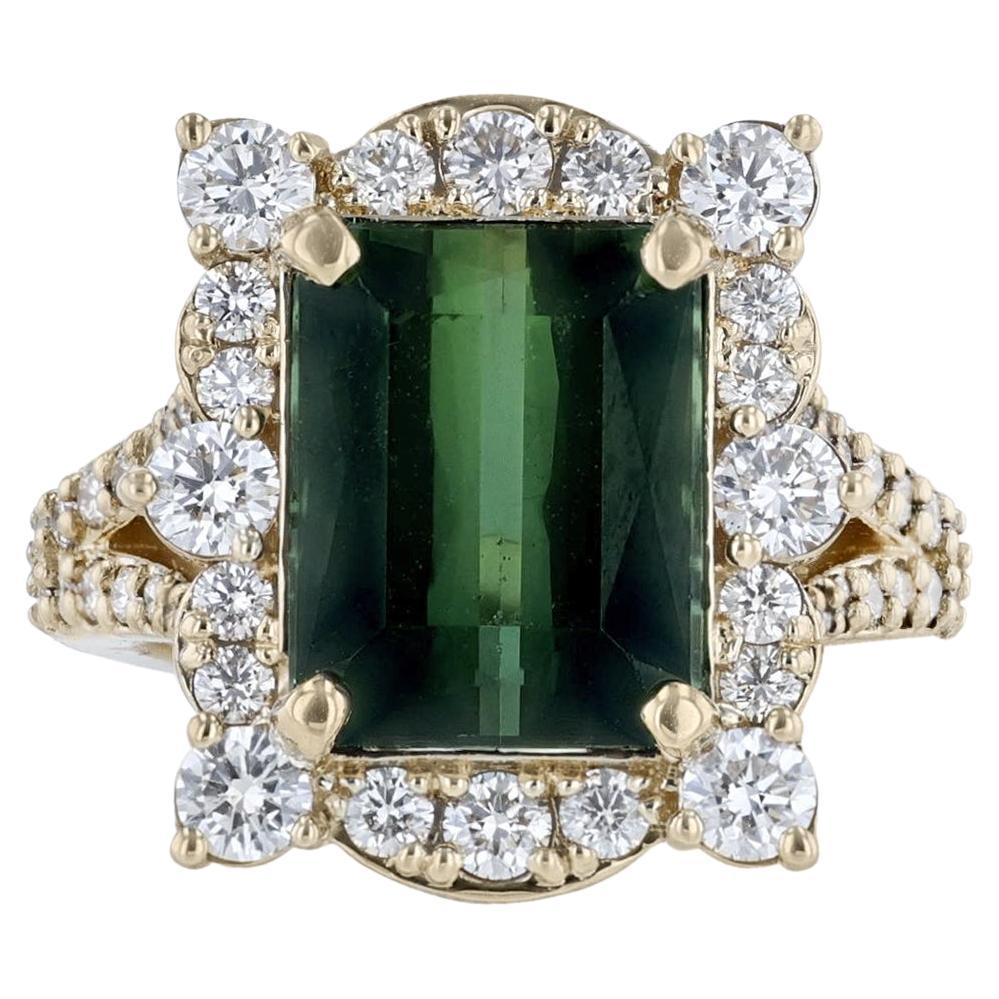 14K Yellow Gold Green Tourmaline Diamond Split Shank Ring For Sale