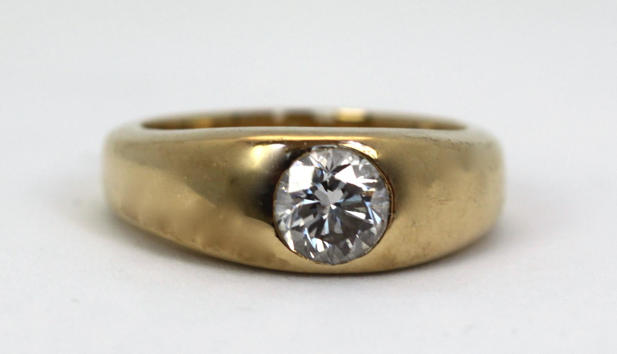 Women's or Men's 14K Yellow Gold Solitaire Ring