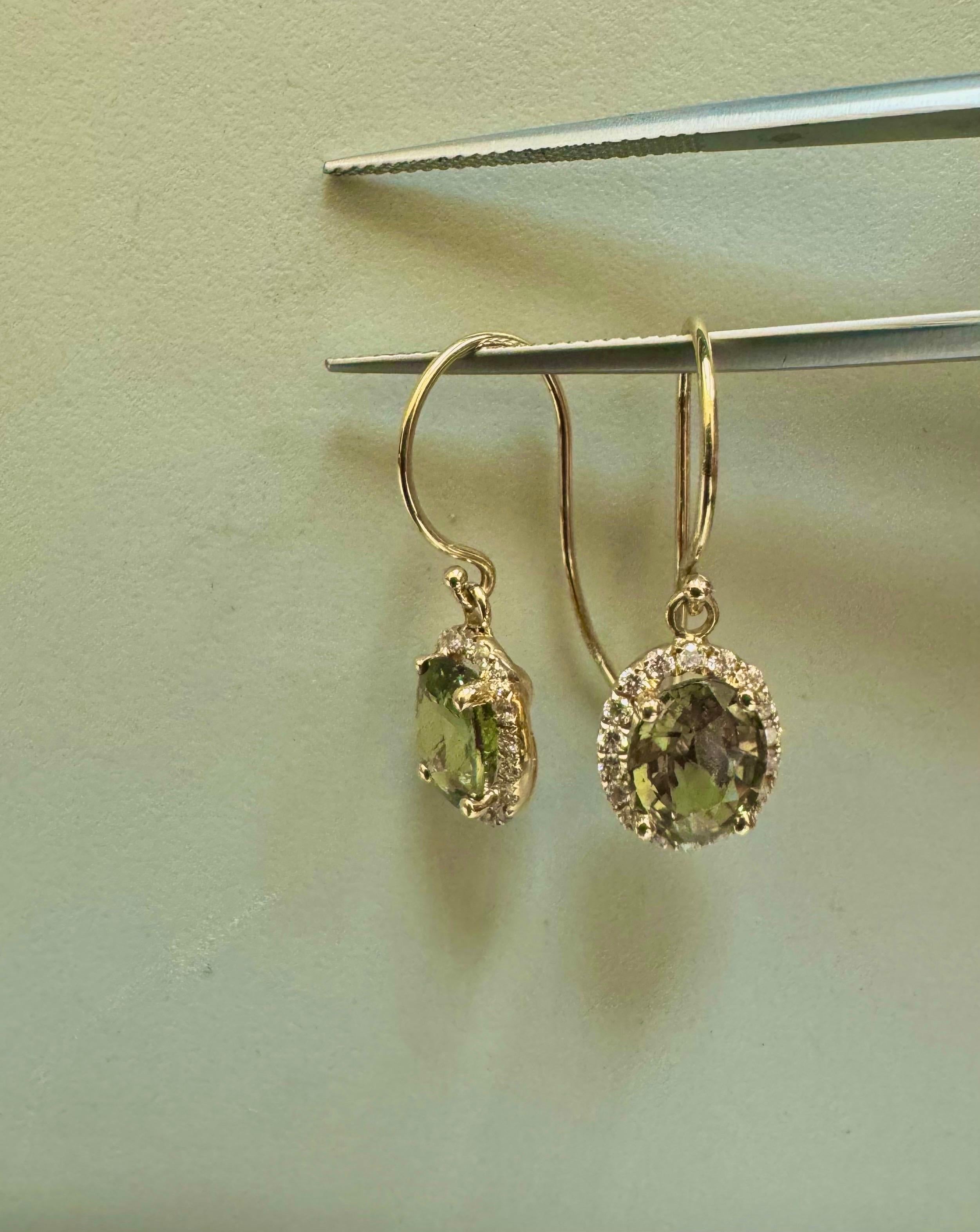 14K Yellow Gold Halo Diamond GIA Certified 3 Carat Oval Alexandrite Earrings In New Condition In Los Angeles, CA