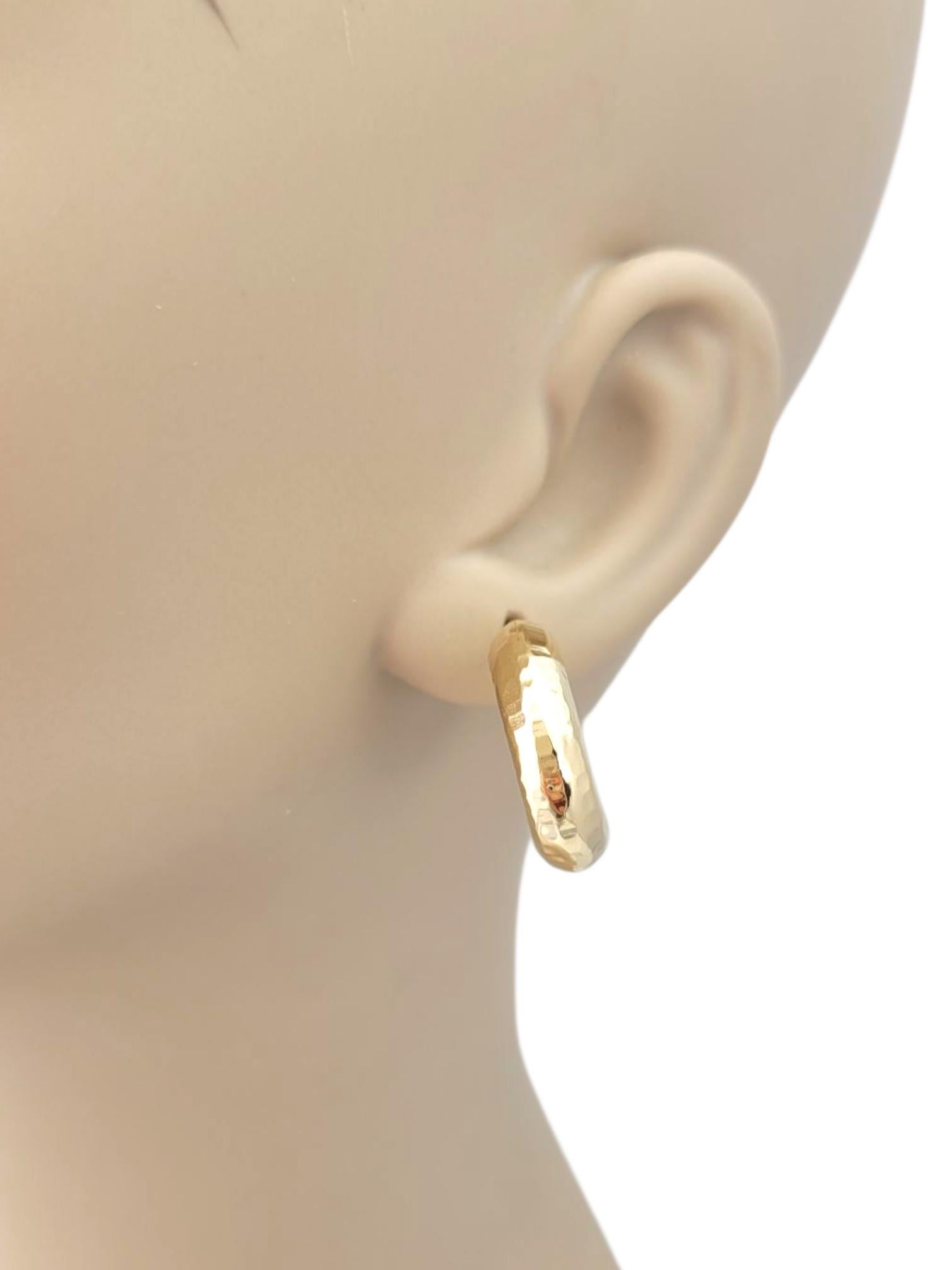 14K Yellow Gold Hammered Hoop Earrings #21729 For Sale 2