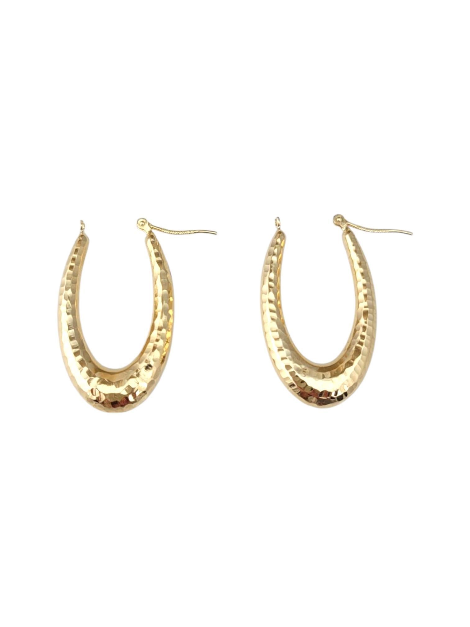 14K Yellow Gold Hammered Oval Hoop Earrings #21759 For Sale 1