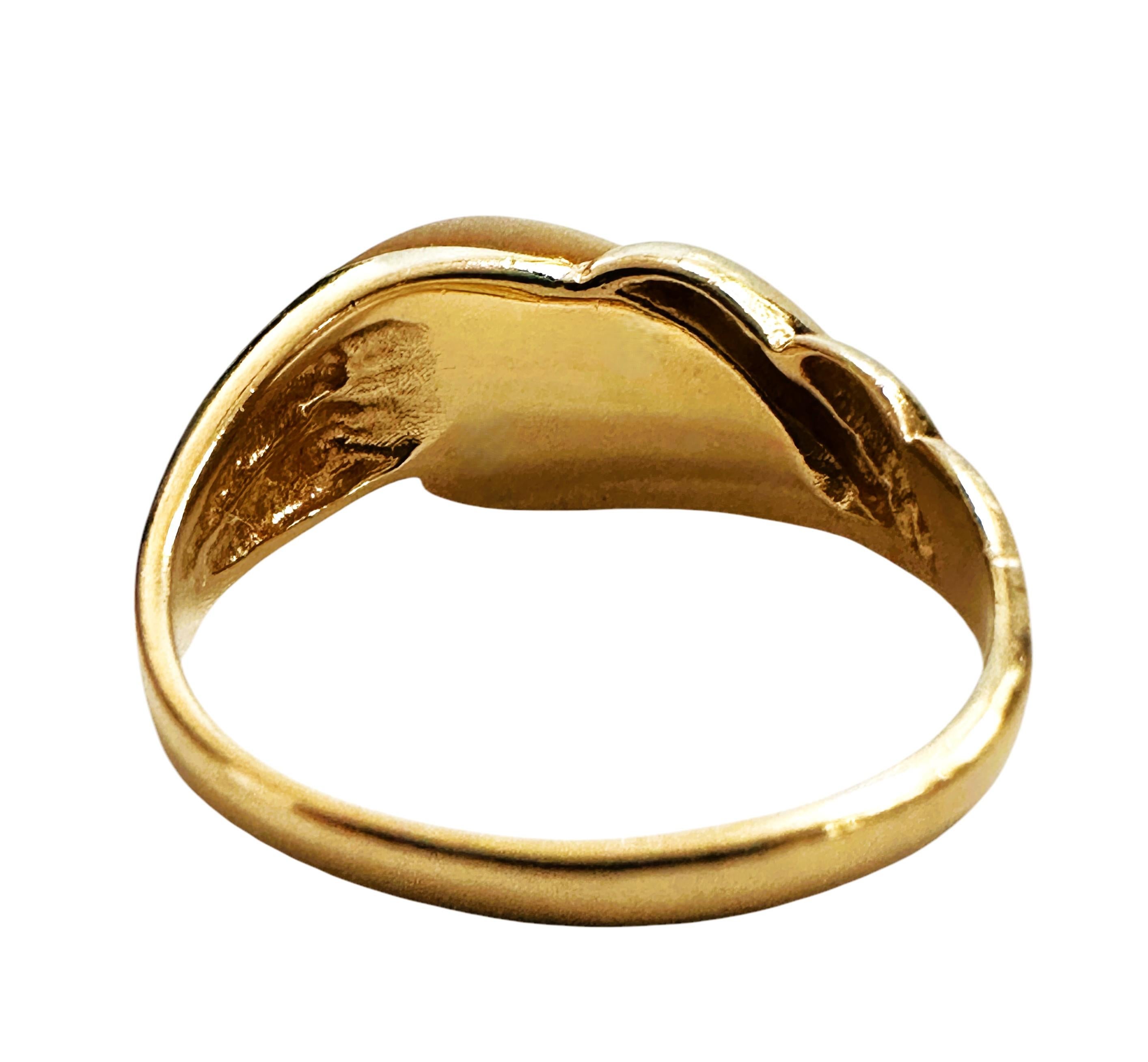 14k Yellow Gold Hand Carved Art Deco Mother of Pearl Ring size 6.75 For Sale 1