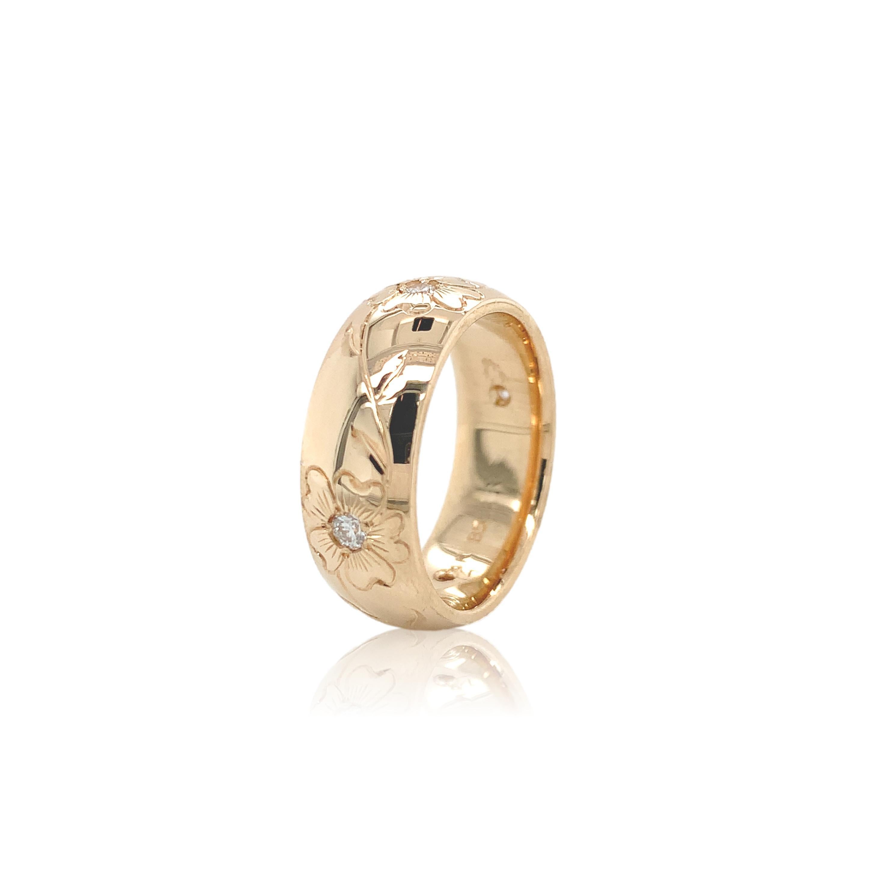 Contemporain Alliance large gravée à la main en or jaune 14 carats, taille 5,75 en vente