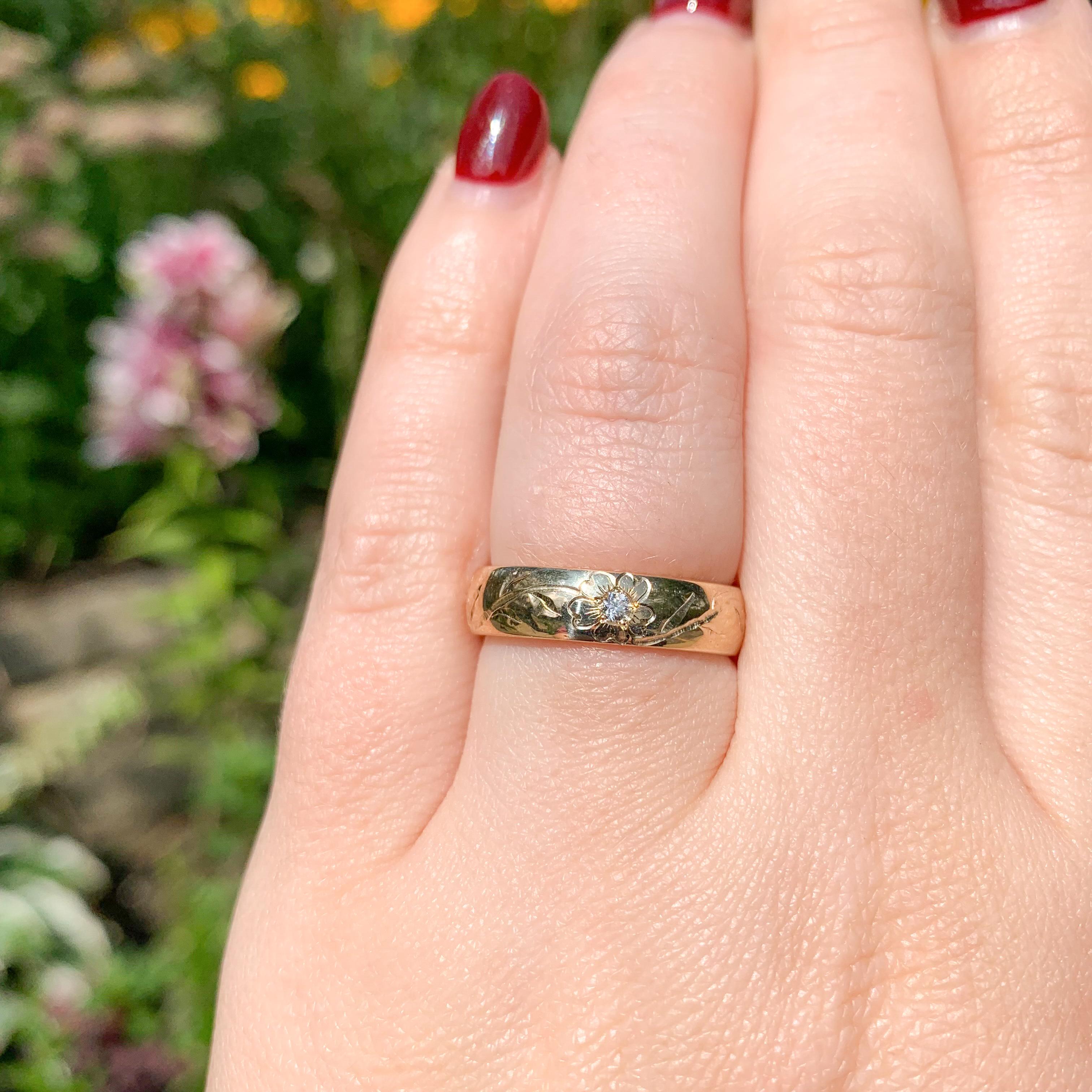 Women's or Men's 14K Yellow Gold Hand Engraved Wide Diamond Wedding Band size 6.5 For Sale