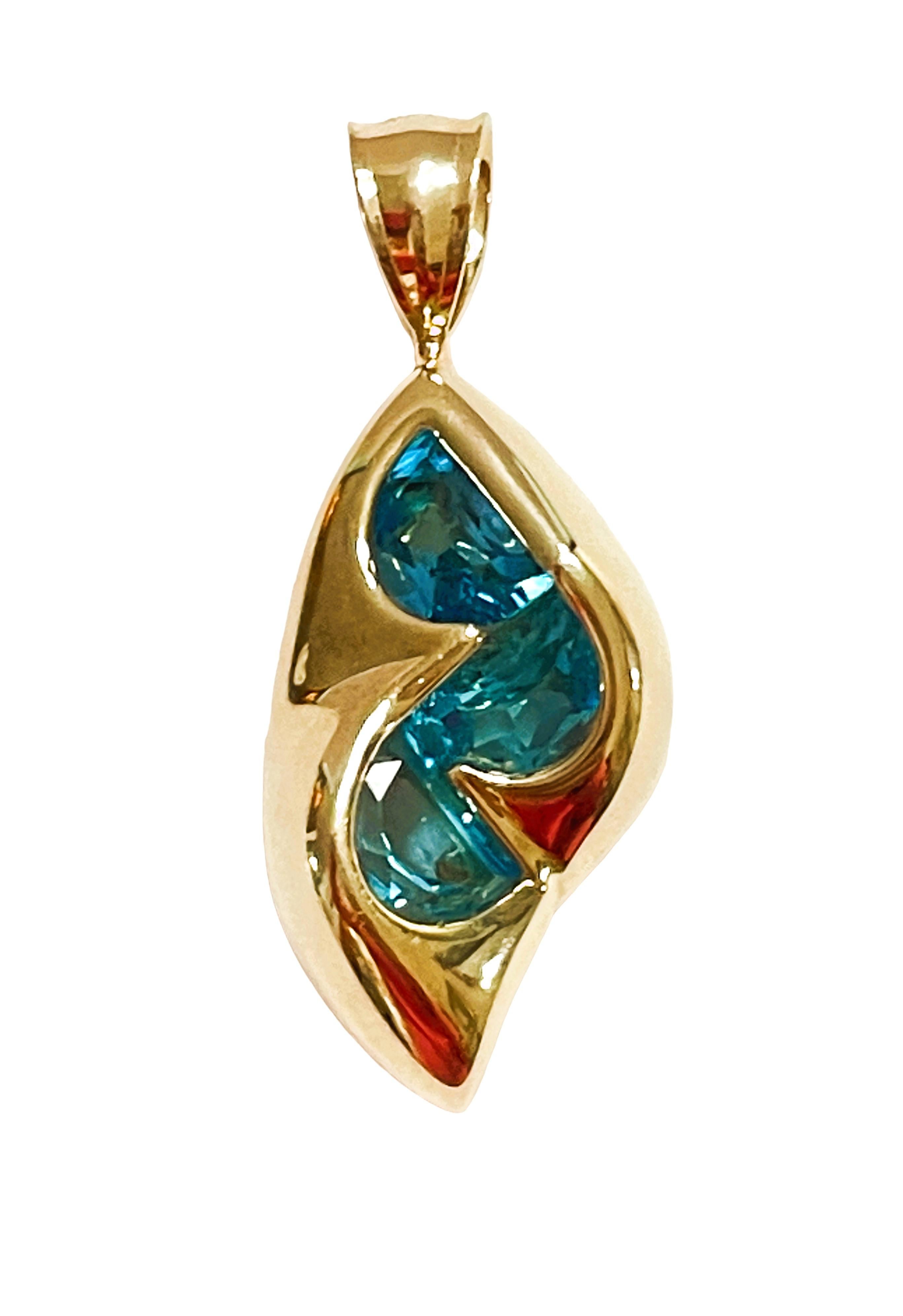 14k Yellow Gold Handmade Fancy Cut Blue Topaz Pendant with Appraisal In Excellent Condition In Eagan, MN