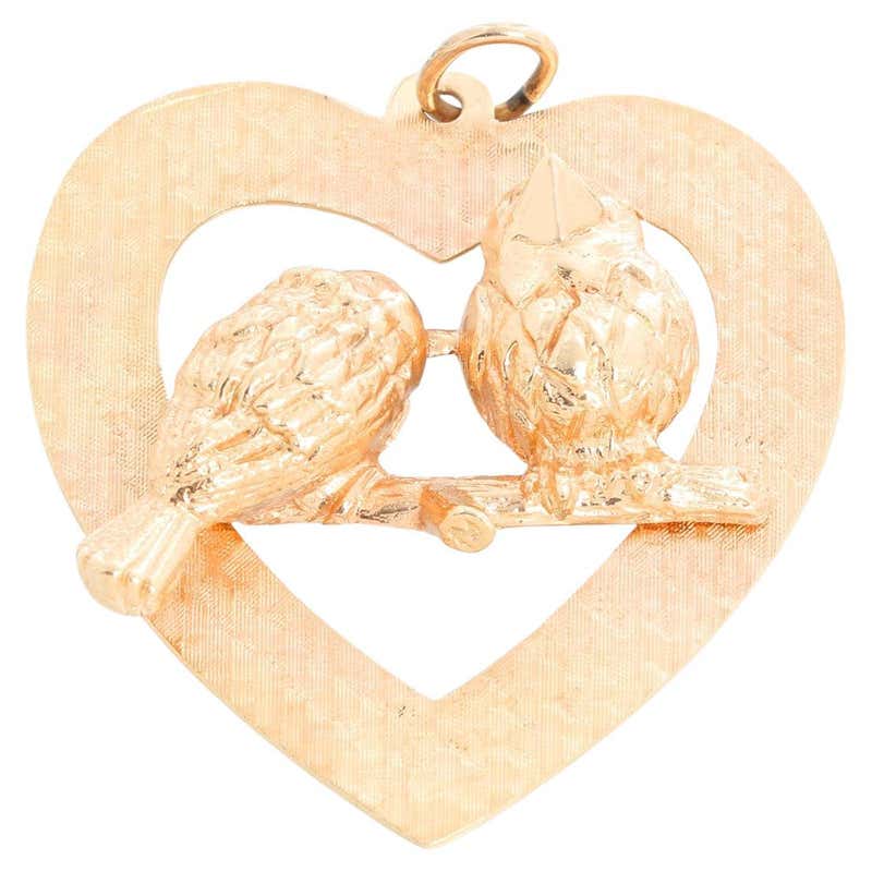 14k Yellow Gold Heart Pendant For Sale at 1stDibs