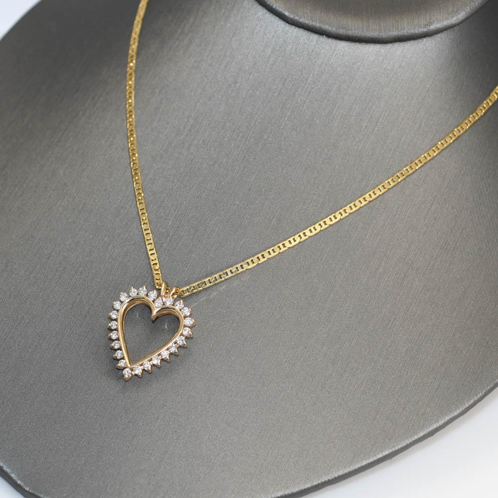 Women's 14K Yellow Gold Heart Diamond Pendant Necklace, 9.8gr For Sale