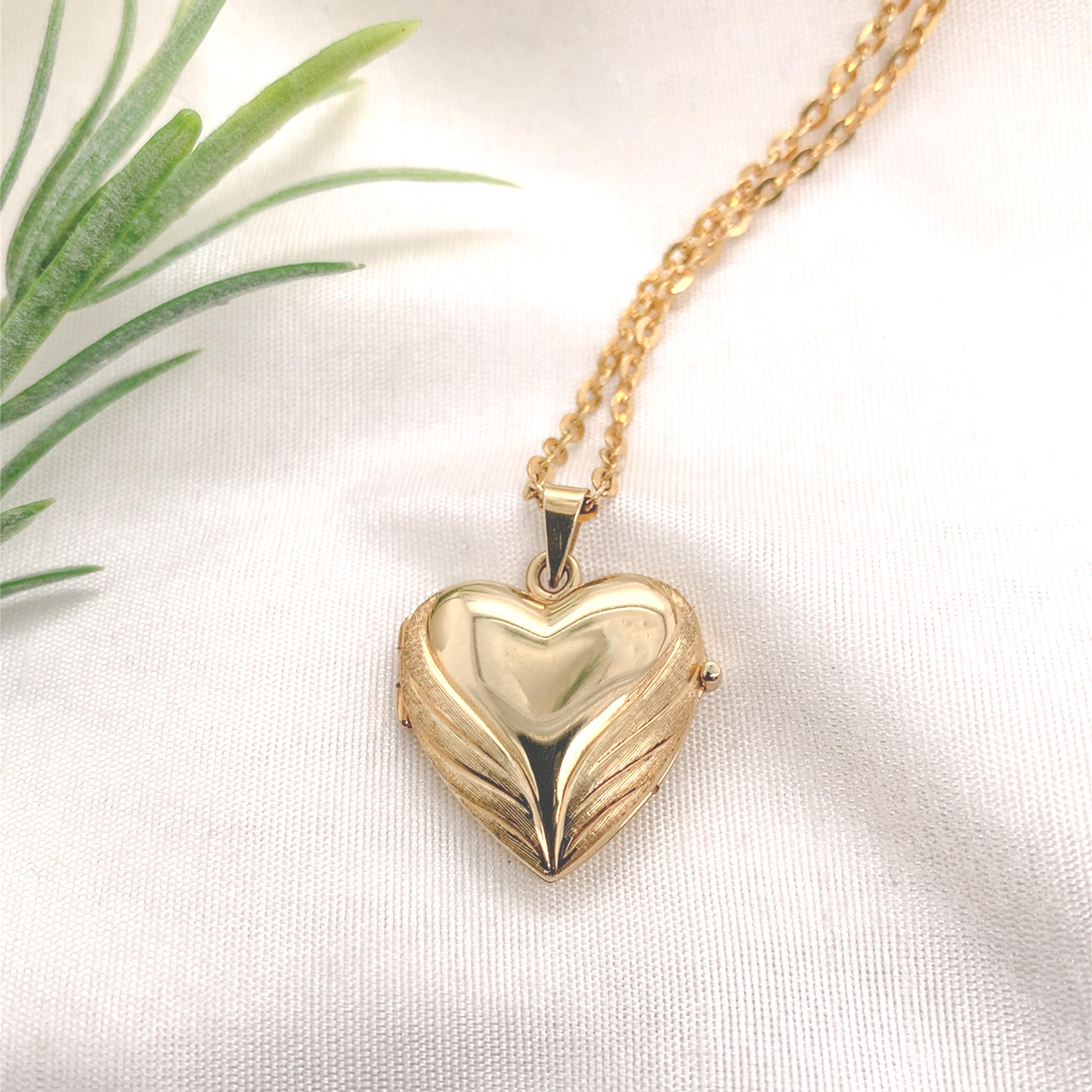 Médaillon en or jaune 14K avec chaîne en câble 18.5