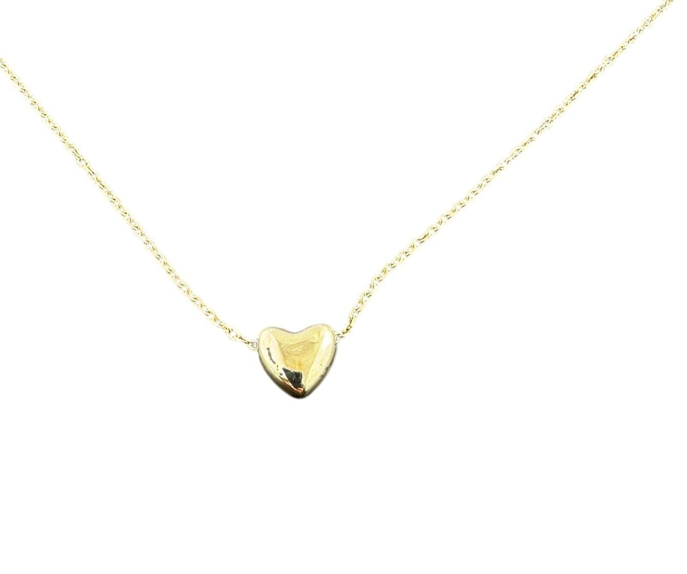 14K Yellow Gold Heart Pendant Necklace

This delicate 14K yellow gold puffy heart necklace is the perfect gift for someone you love.

The chain is adjustable and can be worn at 16