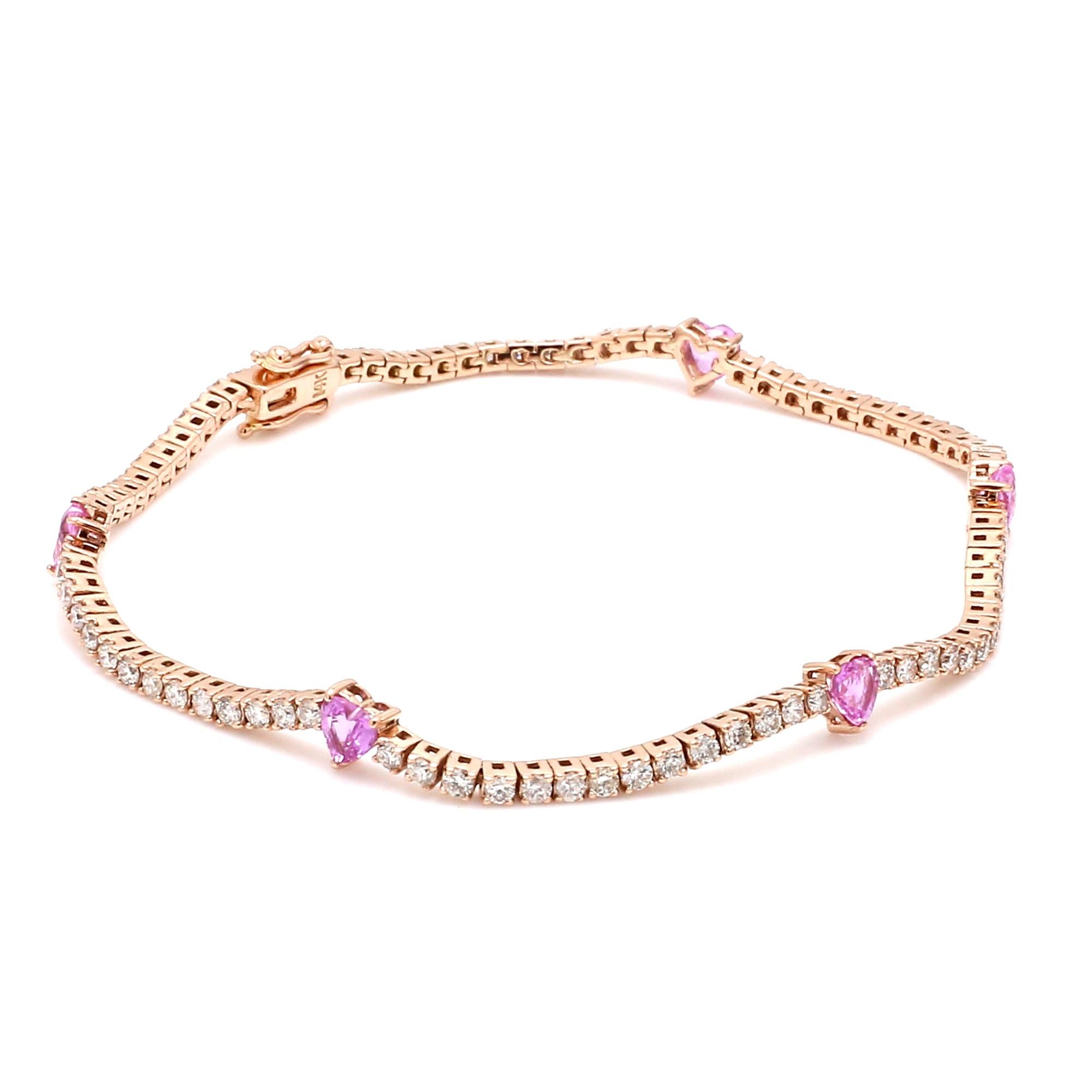 Moderne Bracelet en or jaune 14 carats avec diamants en forme de cœur et pierres précieuses roses traitées en vente