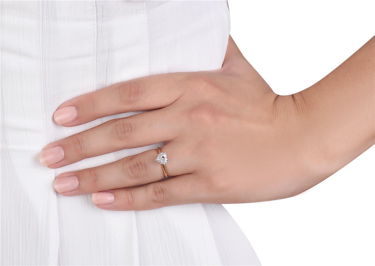 Bague de fiançailles en forme de cœur en or jaune 14 carats Neuf - En vente à New York, NY