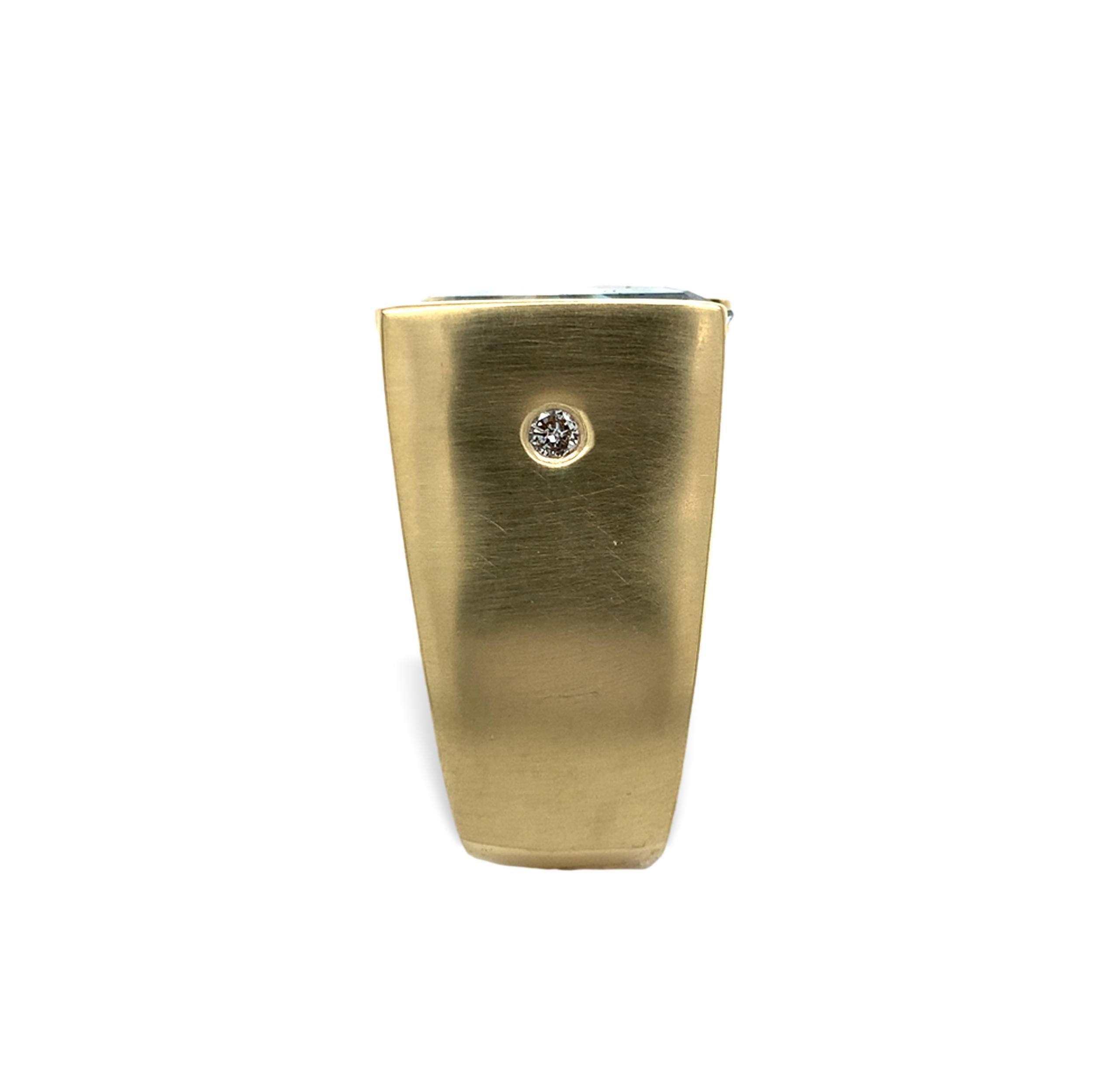 Anello moderno pesante in oro giallo 14K con acquamarina e diamante in vendita 2