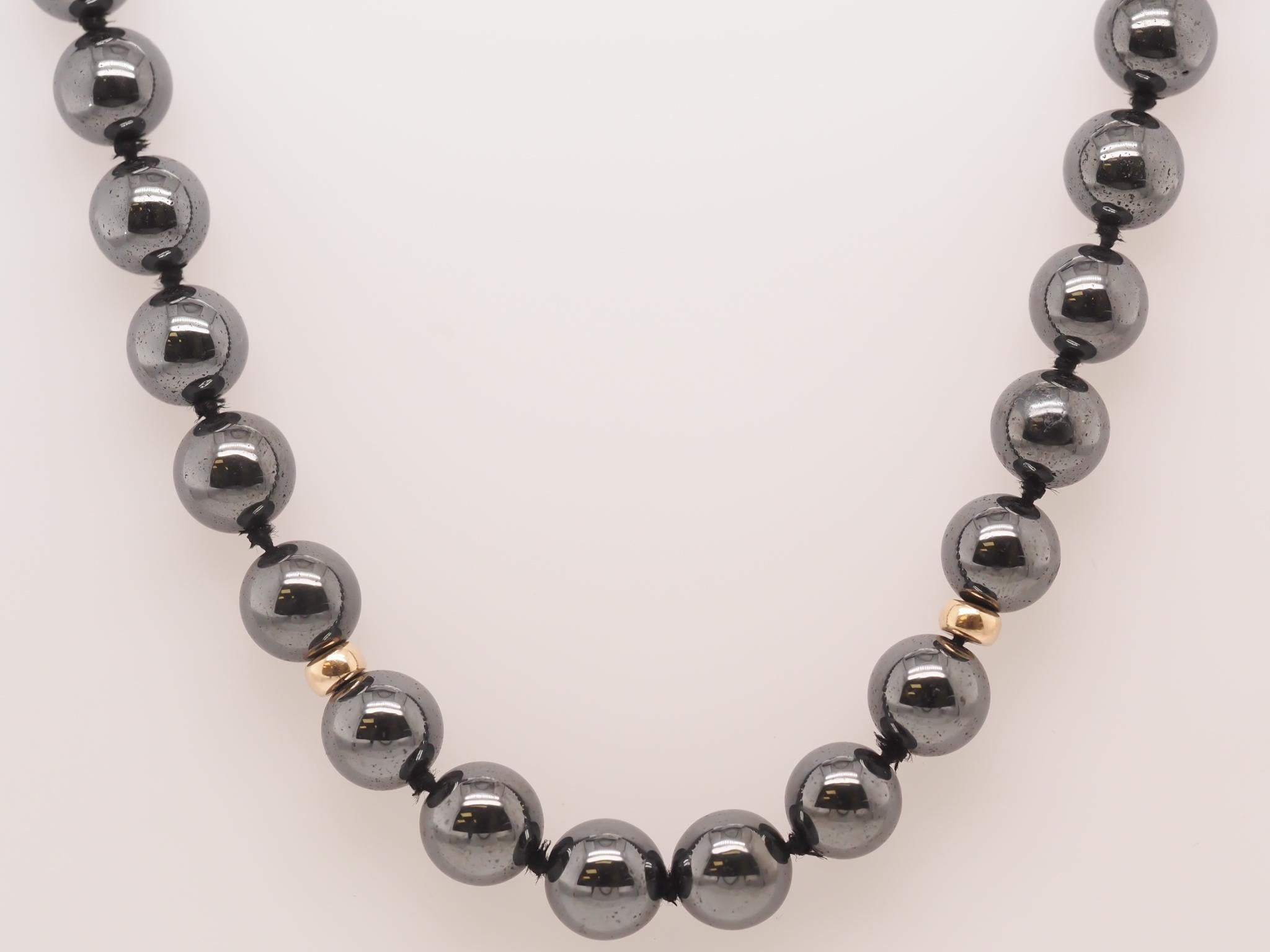Year: 1990s
Item Details:
Metal Type: 14K Yellow Gold [Hallmarked, and Tested]
Weight: 125.6
Necklace Length: 26 inch
Bracelet Length: 7.5 inch
Bead MM measurement: 8.1mm
Condition: Excellent
Era: Vintage