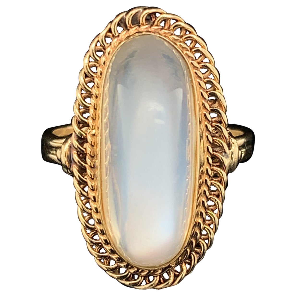 14K Gelbgold High Dome Mondstein Ring Hand Wrought