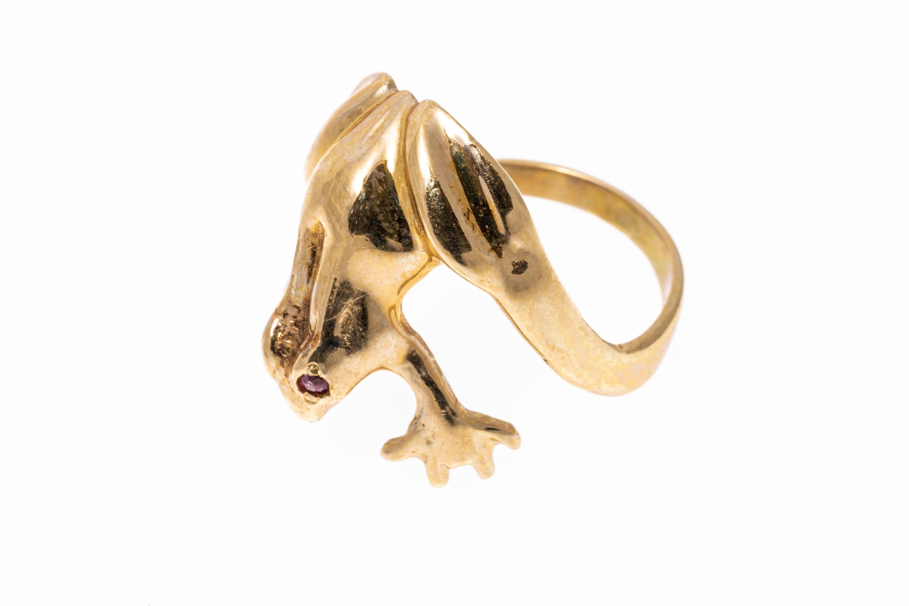 14k Yellow Gold High Polished Frog Form Ring In Good Condition For Sale In Southport, CT