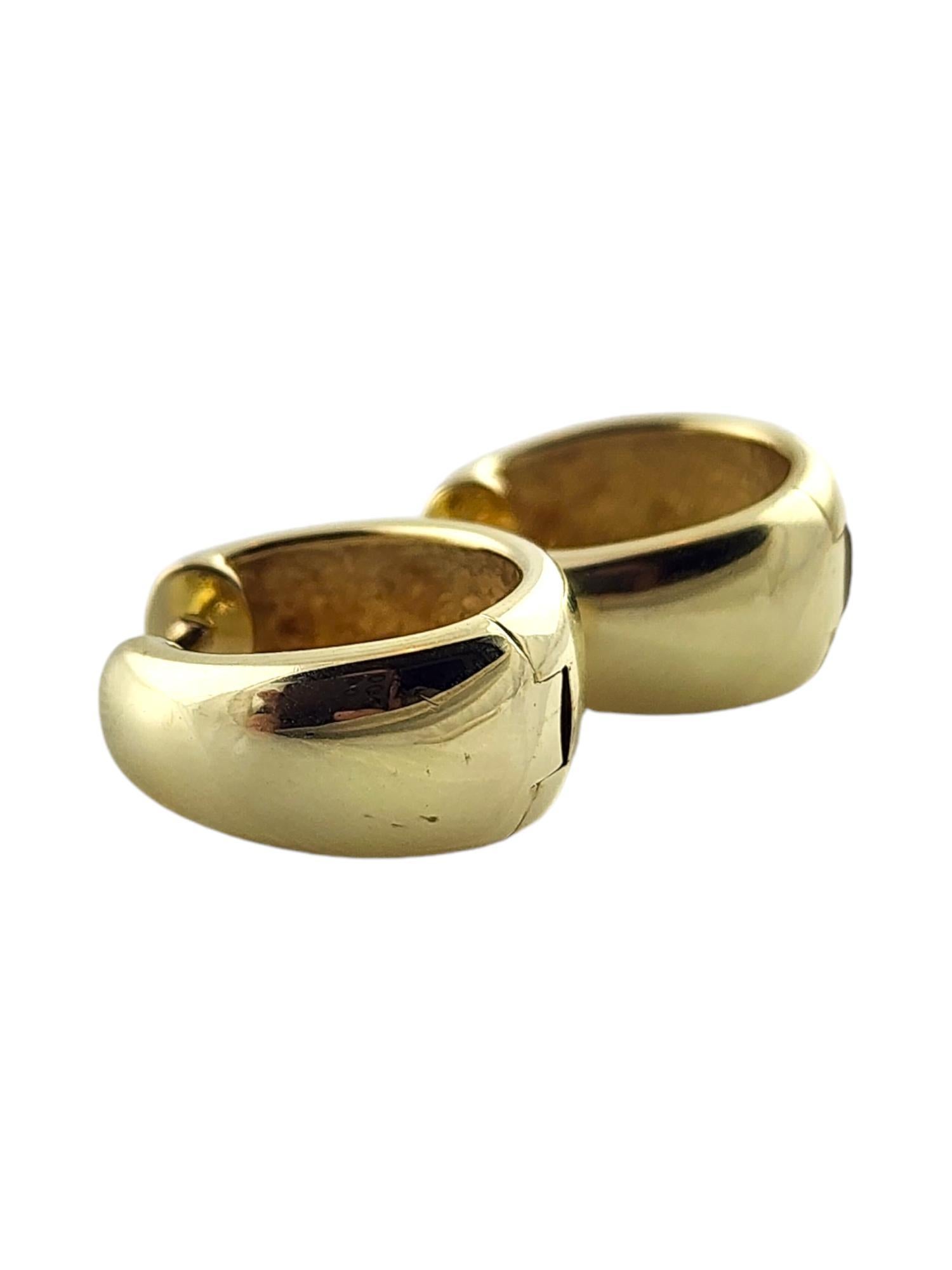 14K Yellow Gold Hinged Cuff Hoop Earrings #18771 In Good Condition For Sale In Washington Depot, CT